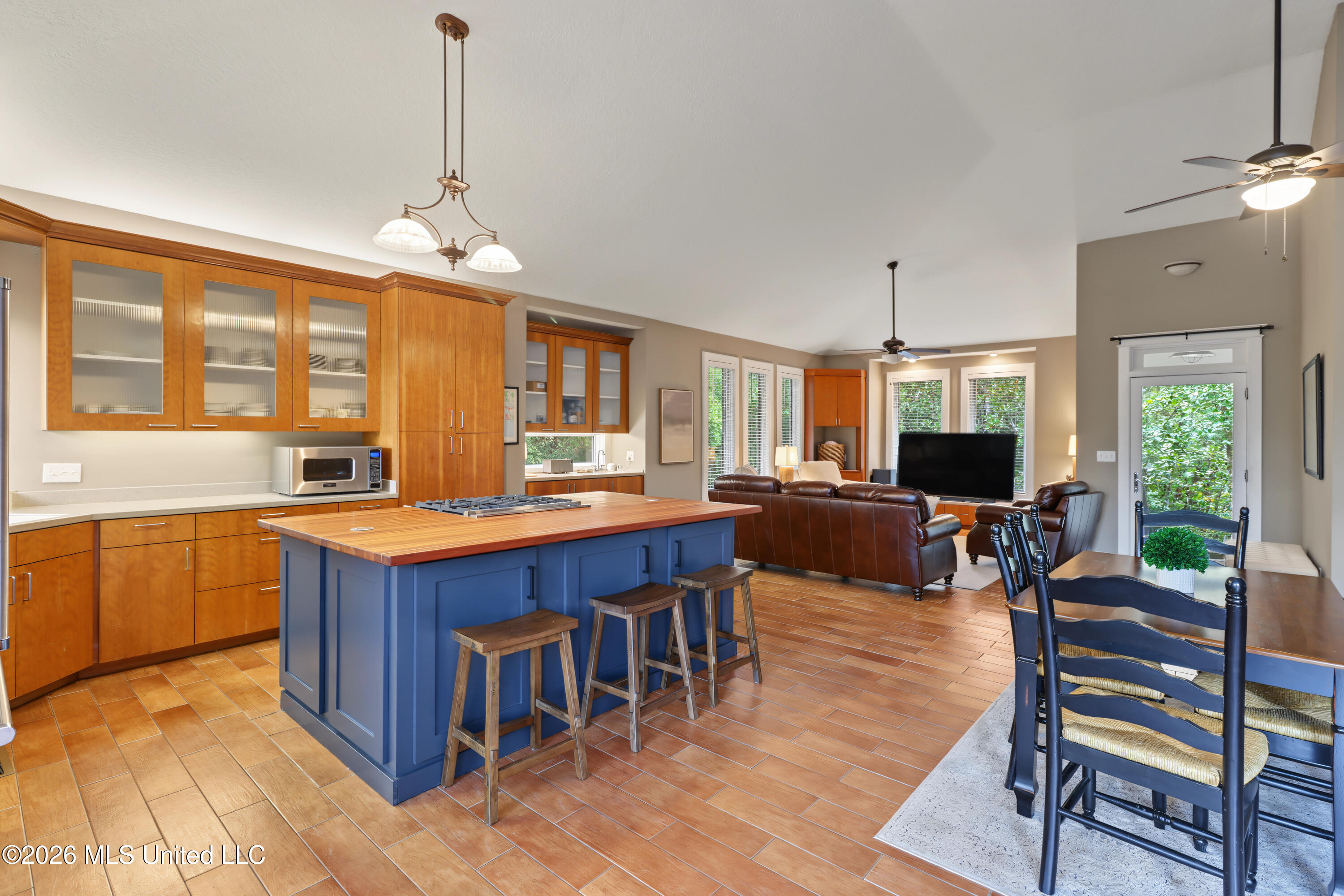 13009 Riverland Drive Property Photo 9