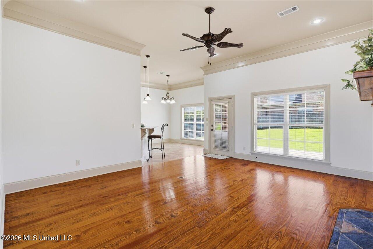 113 Fontanelle Boulevard Property Photo 5
