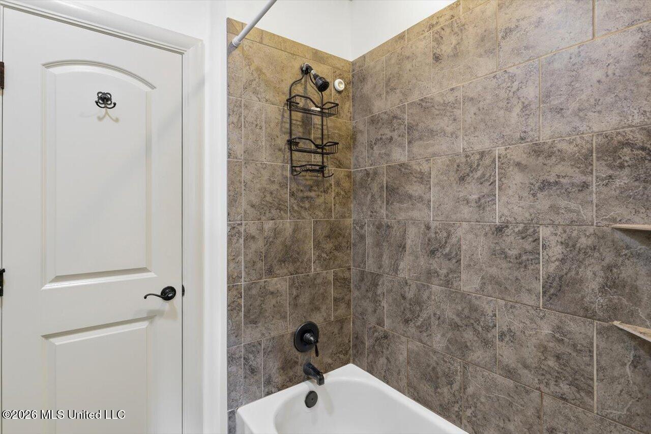 113 Fontanelle Boulevard Property Photo 28