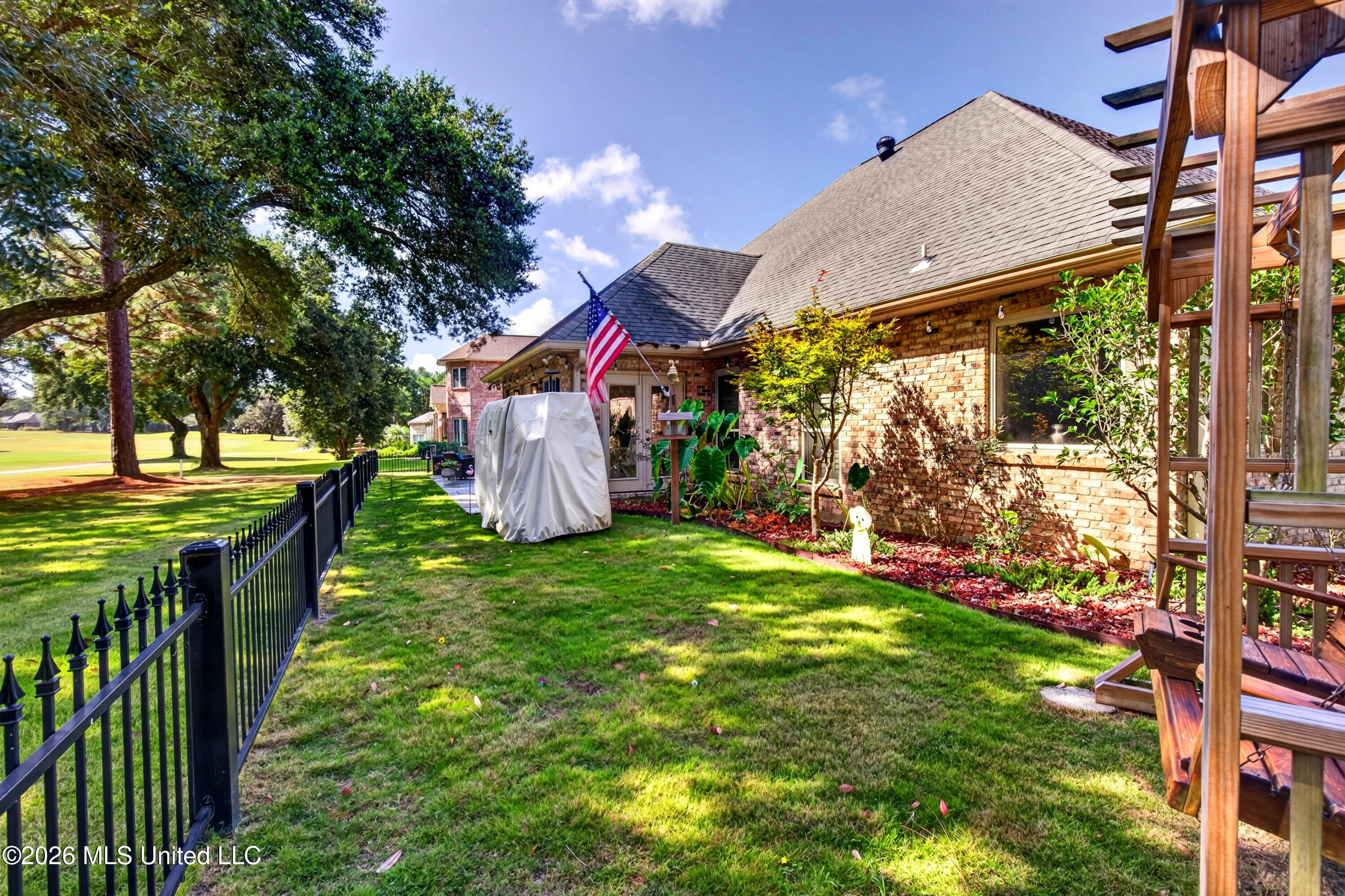 7524 Cherryhill Drive Property Photo 48