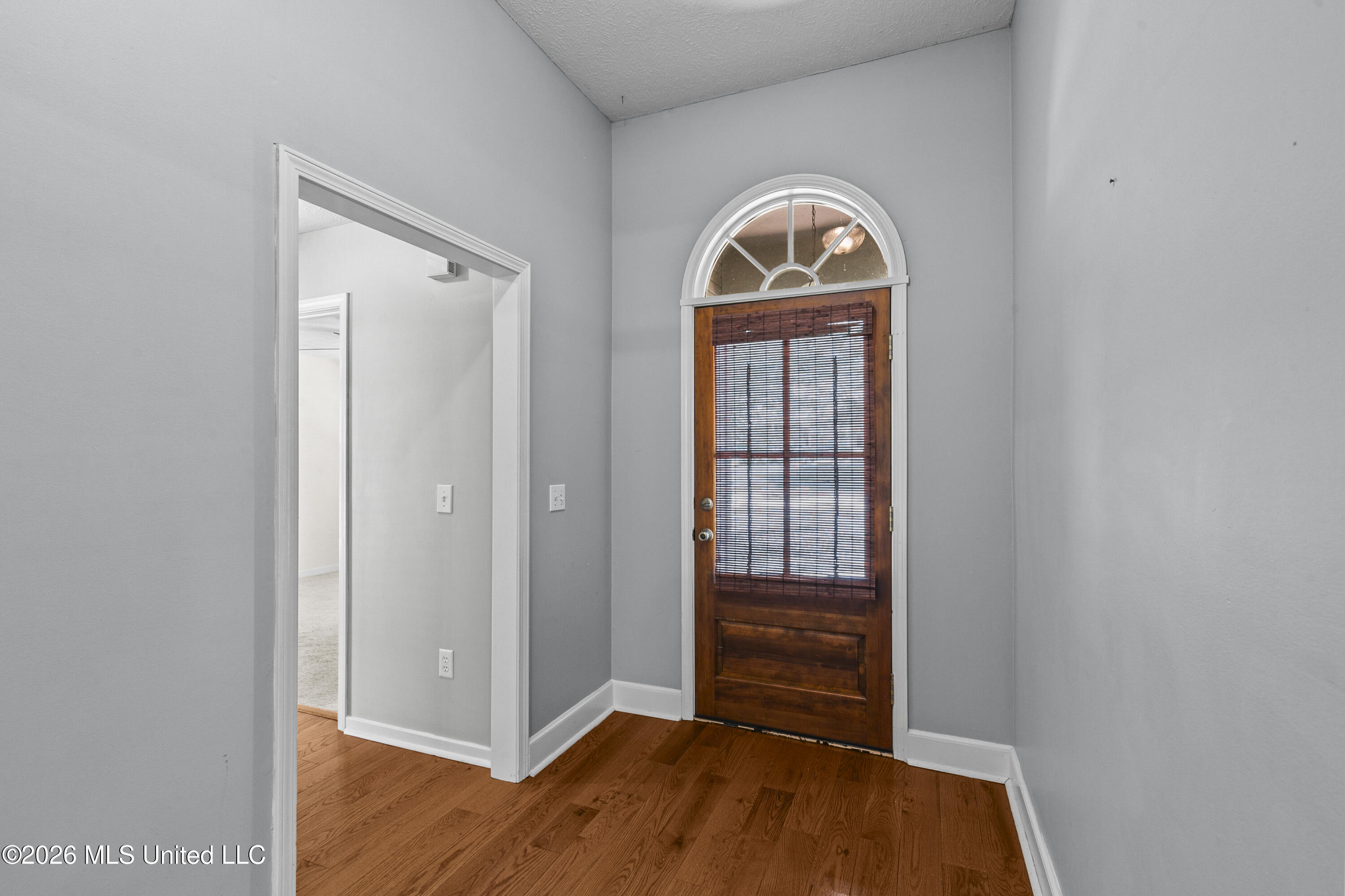 417 Madison Oaks Drive Property Photo 3