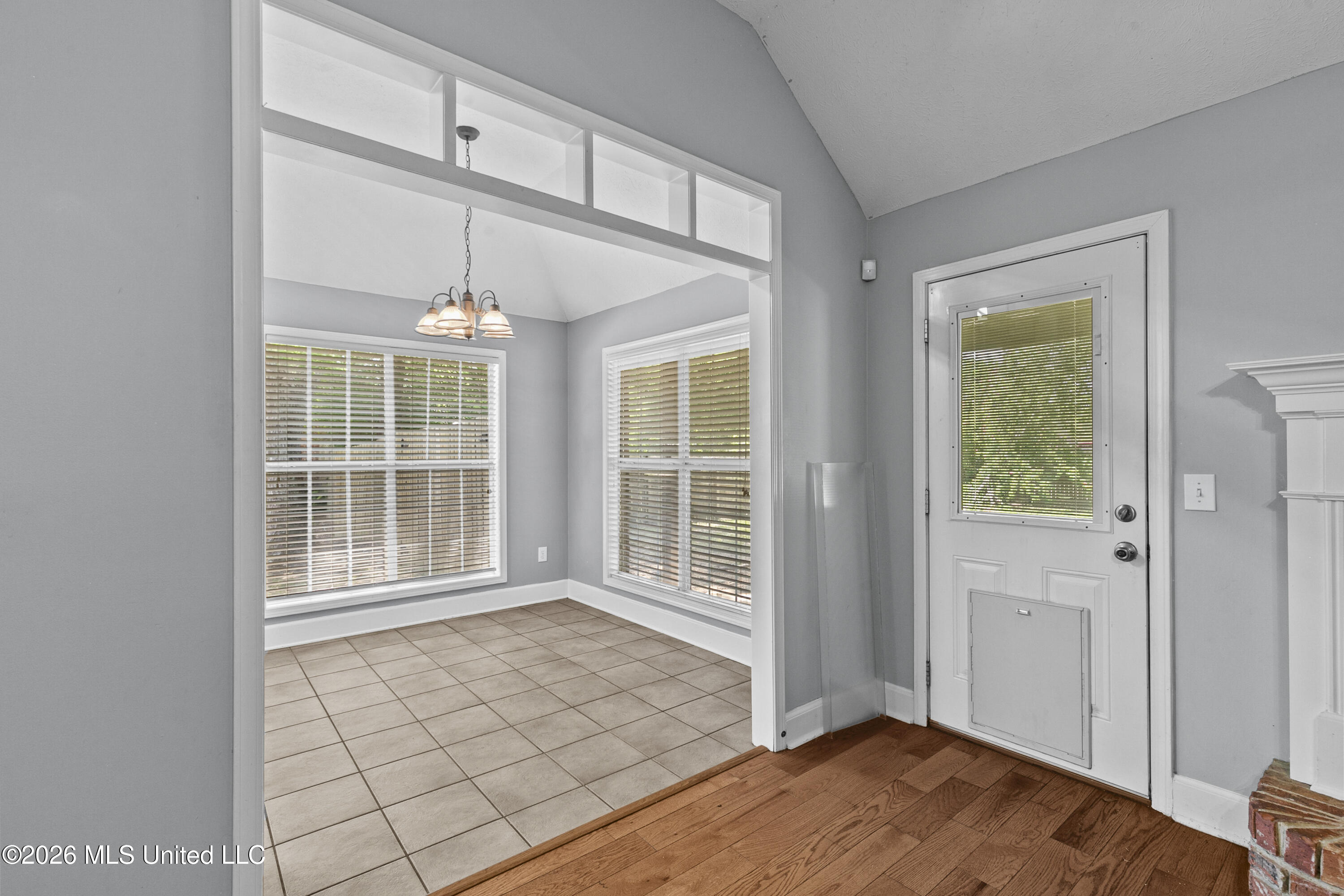 417 Madison Oaks Drive Property Photo 8