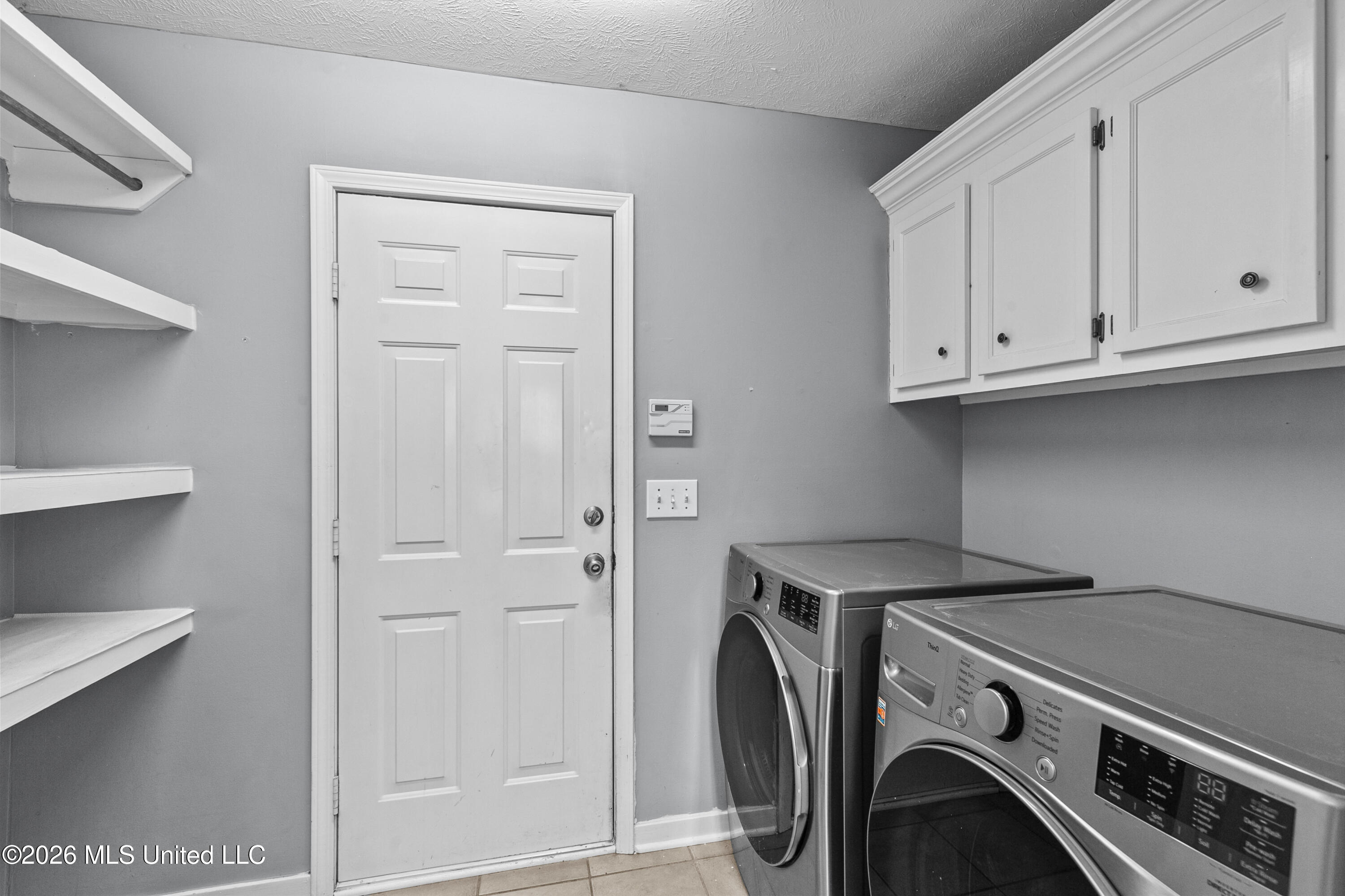 417 Madison Oaks Drive Property Photo 12