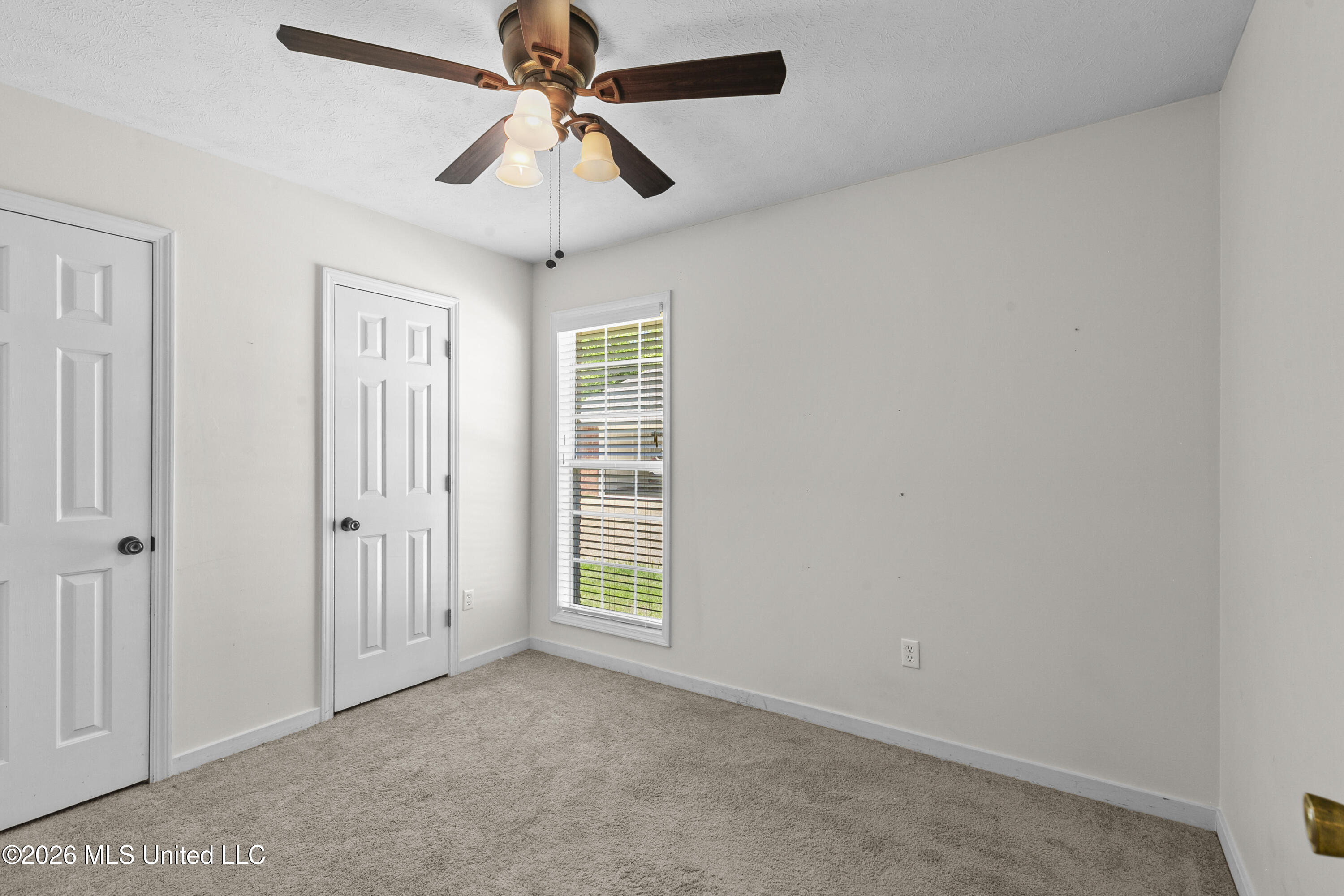 417 Madison Oaks Drive Property Photo 23