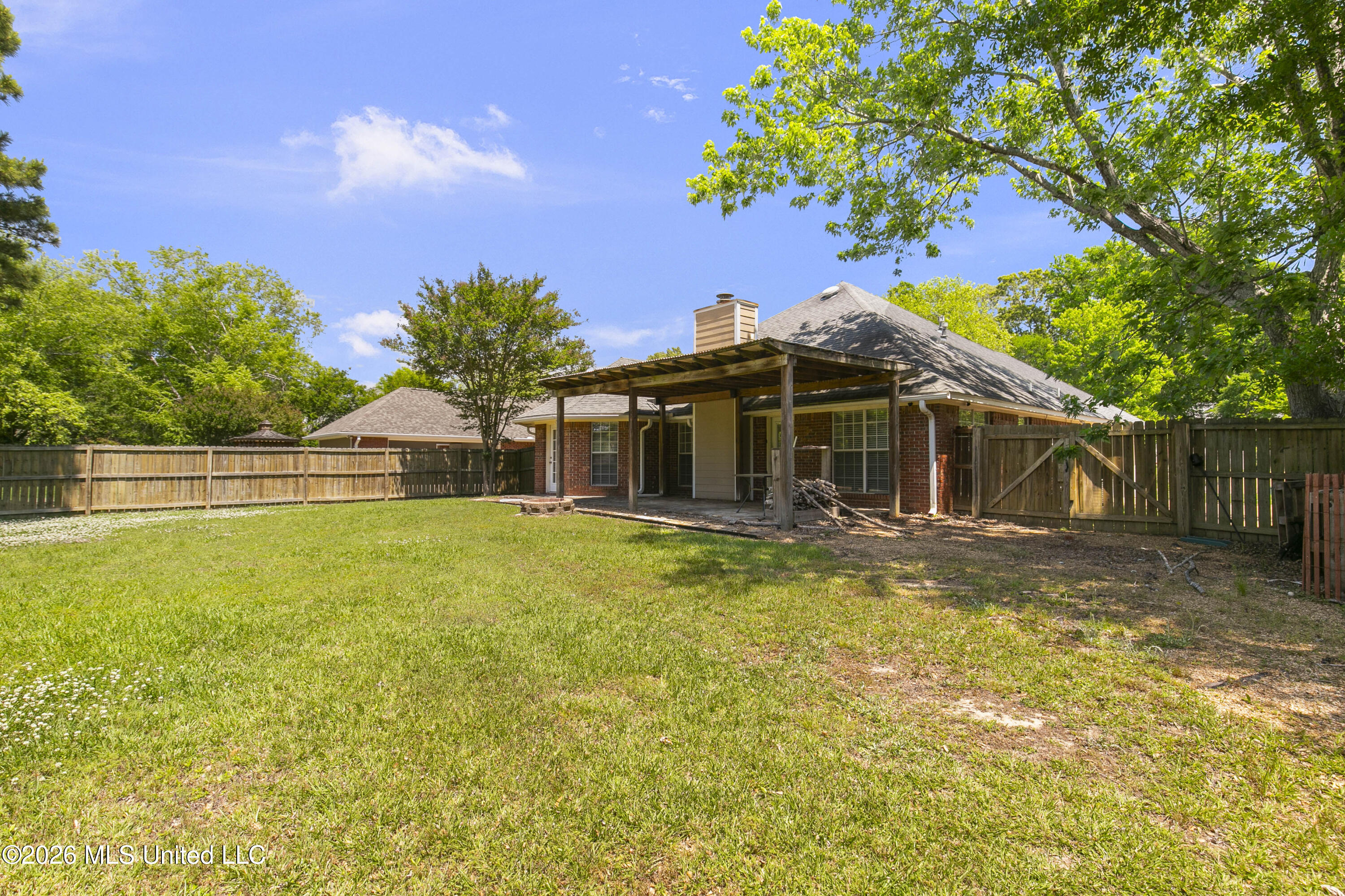 417 Madison Oaks Drive Property Photo 28