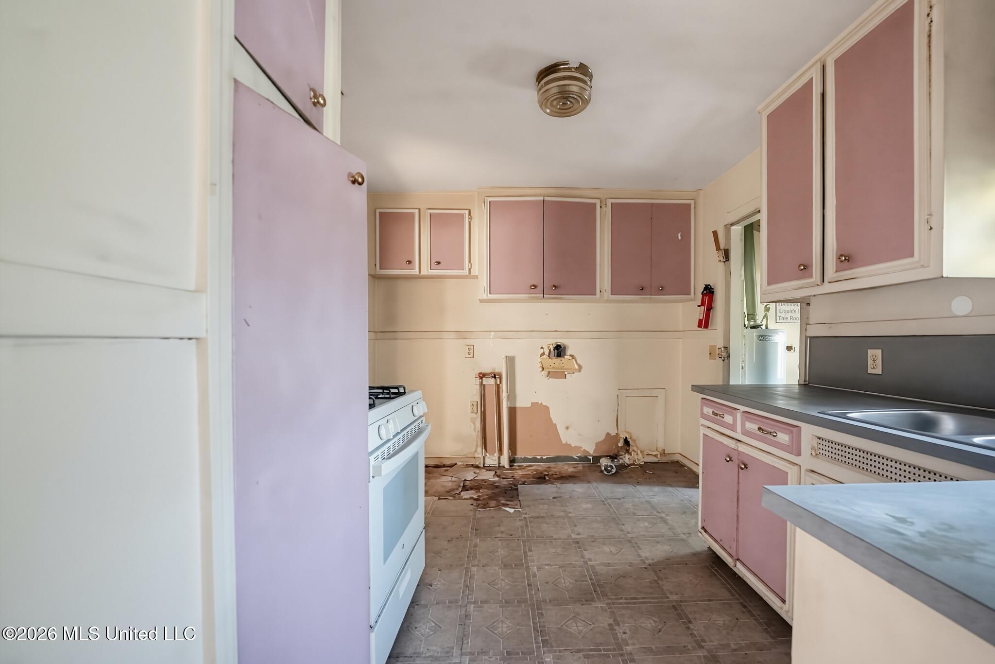 2303 Belvedere Drive Property Photo 8
