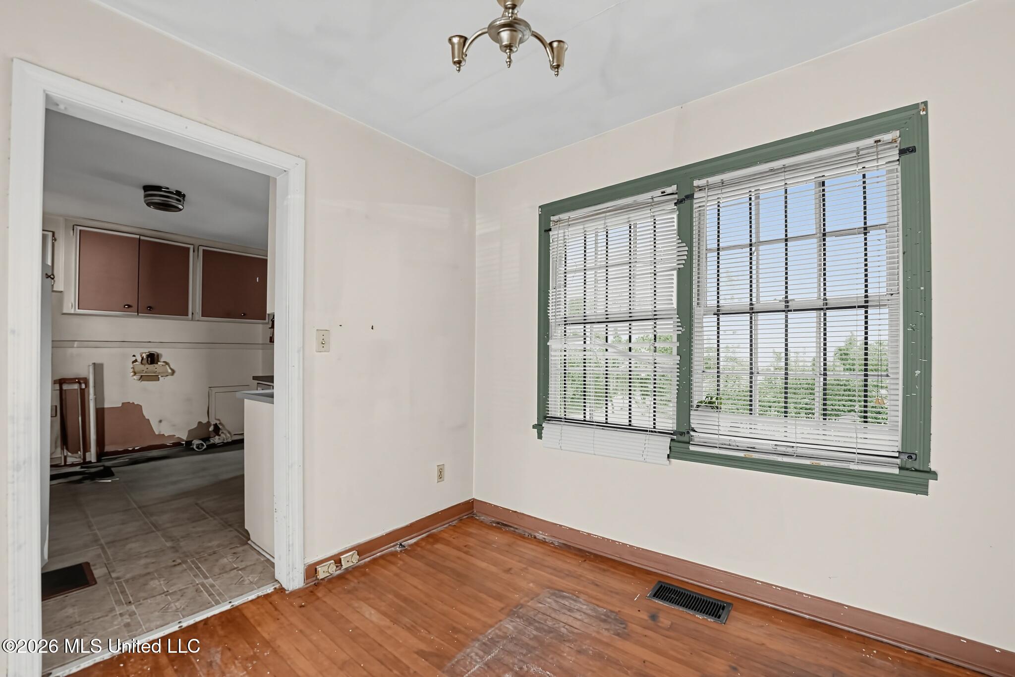 2303 Belvedere Drive Property Photo 9