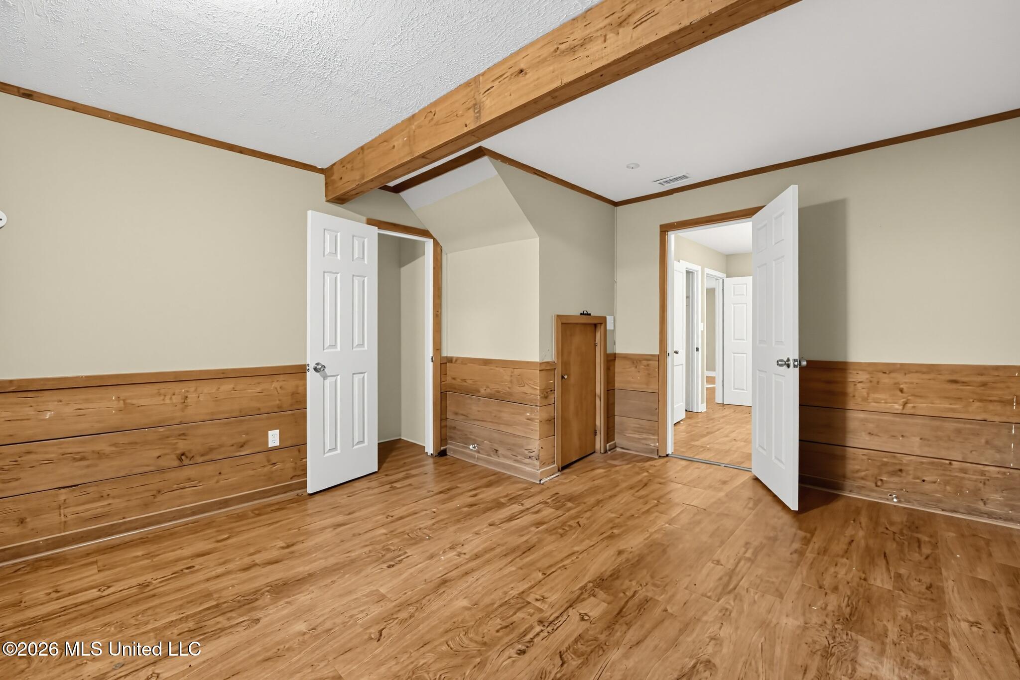 345 Lea Circle Property Photo 9