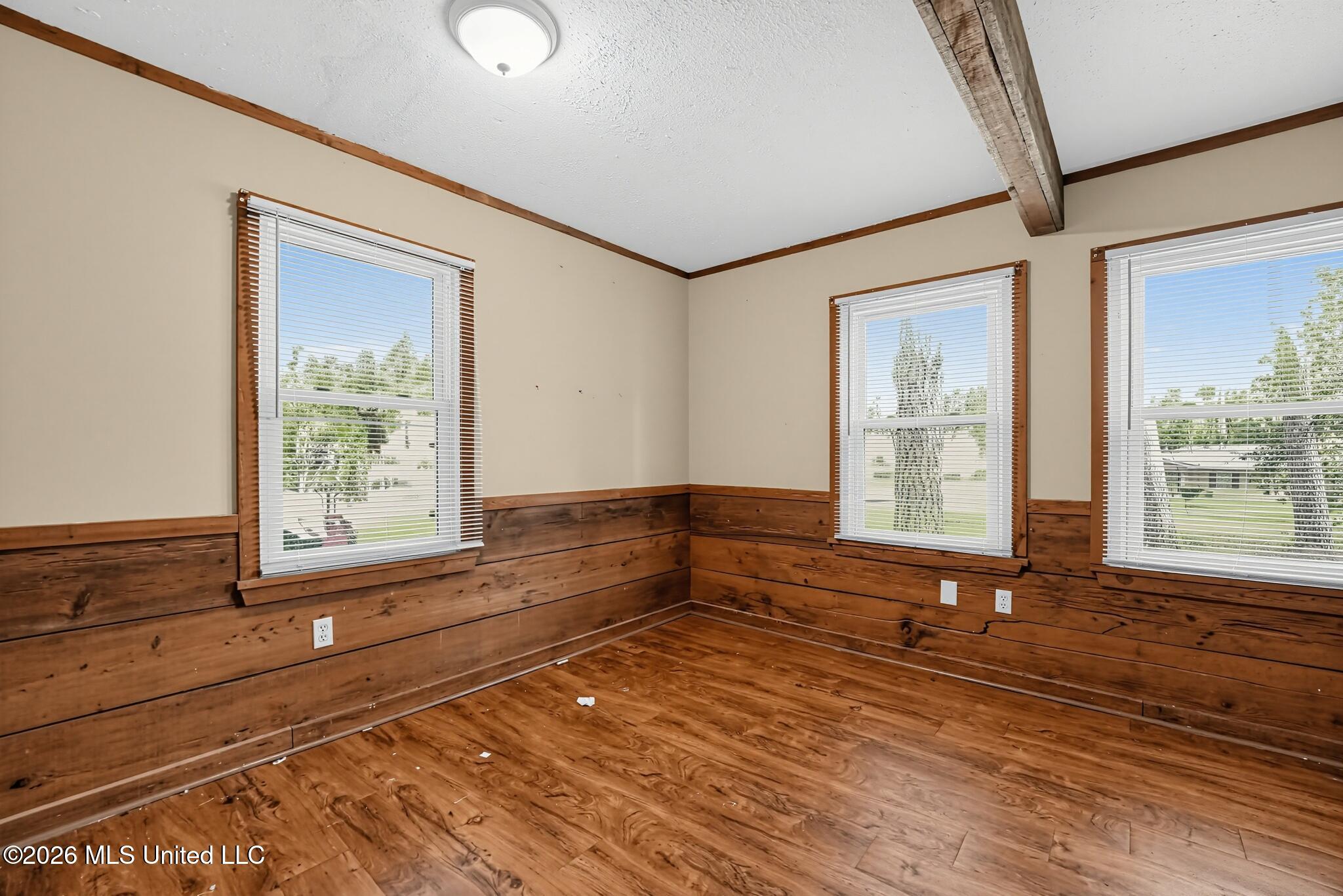 345 Lea Circle Property Photo 16