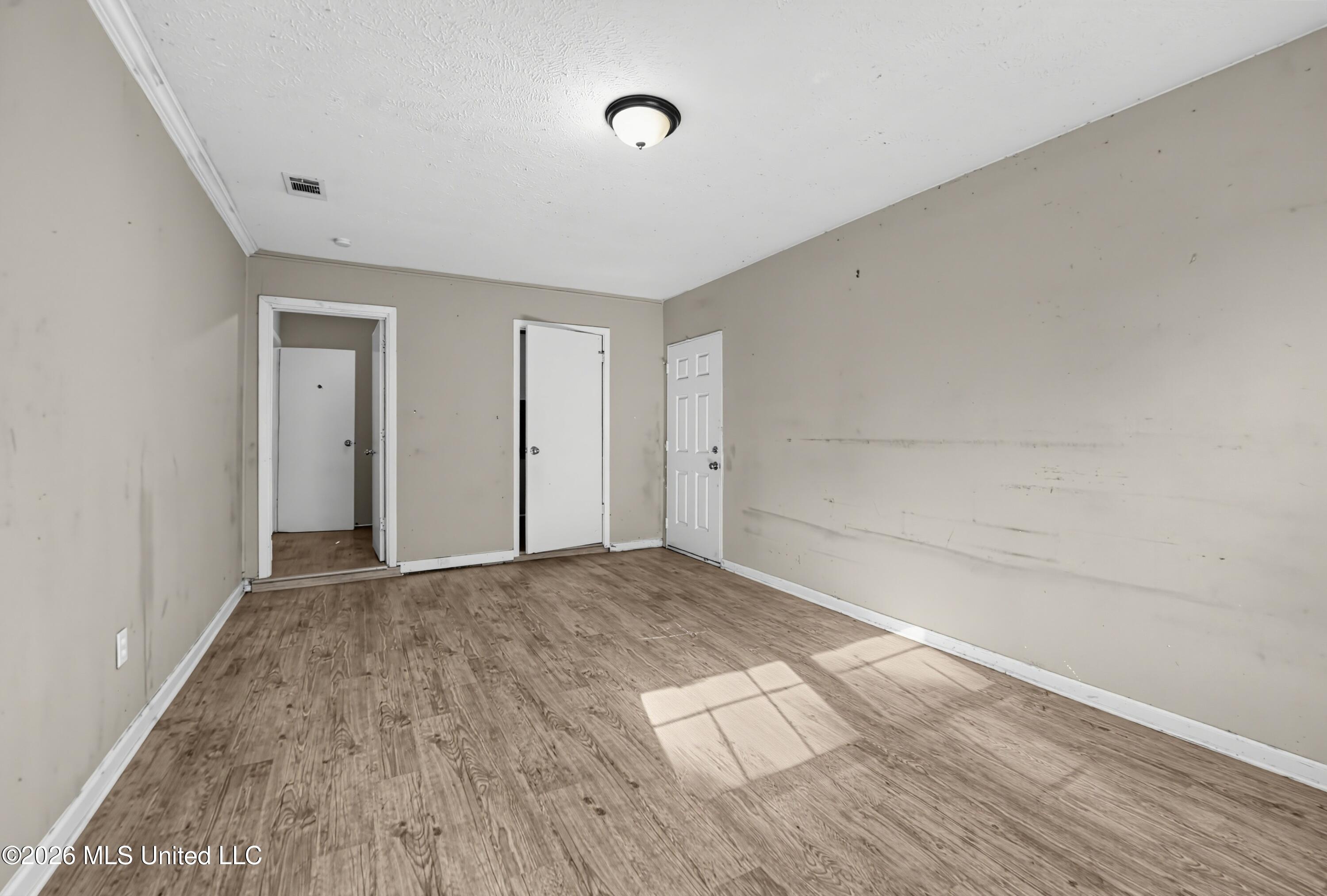 615 Rich Drive Property Photo 2
