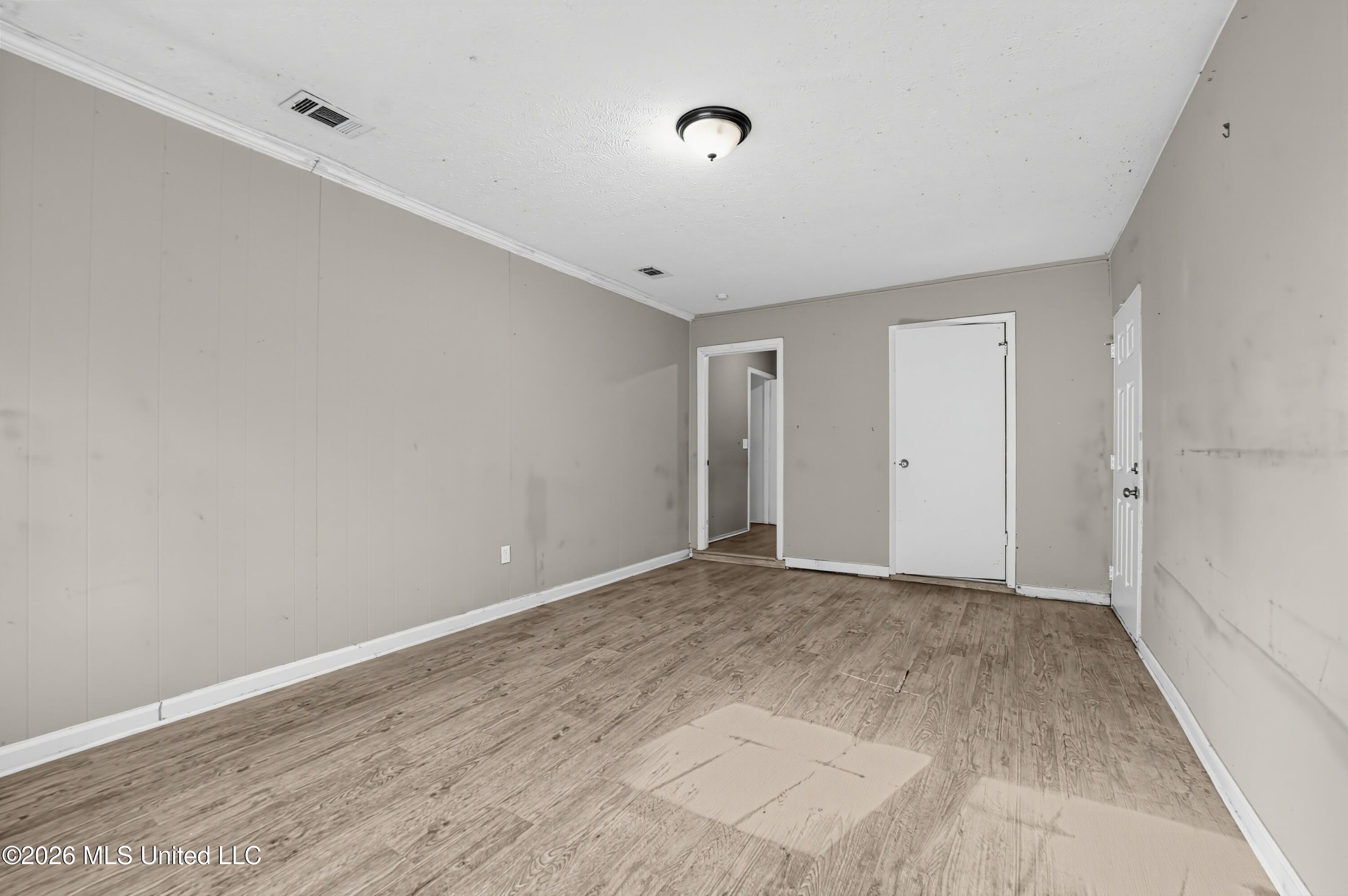 615 Rich Drive Property Photo 3