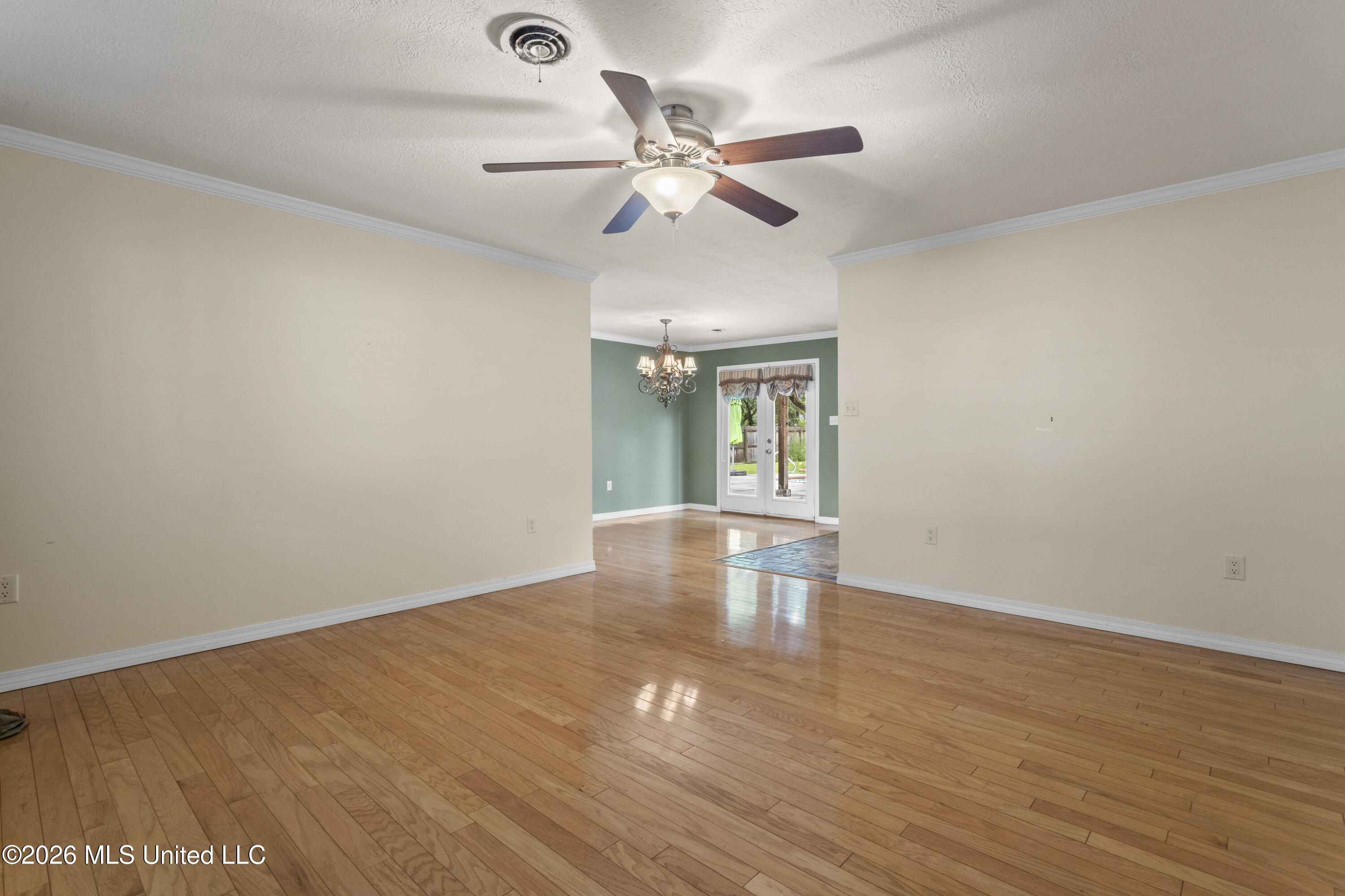 30 39th Street Property Photo 9