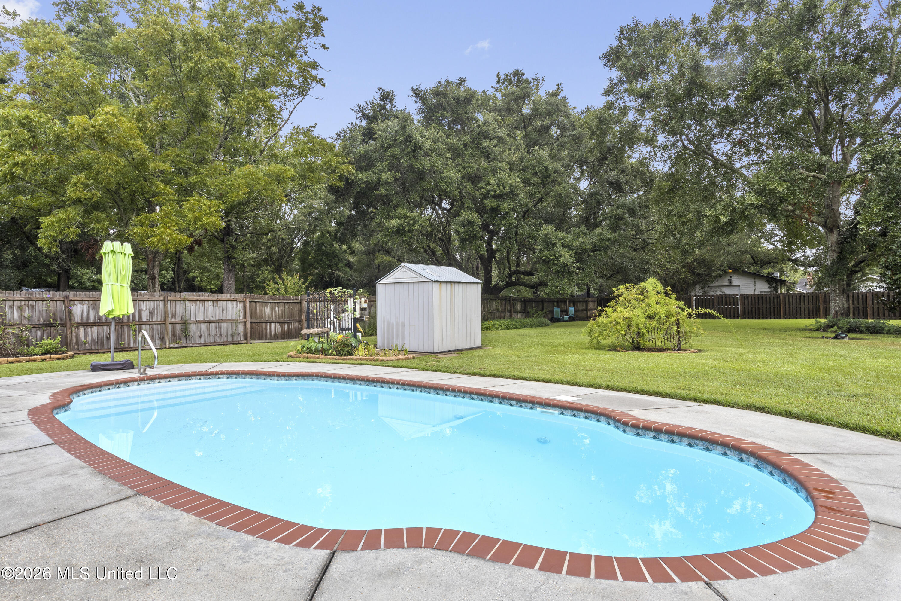 30 39th Street Property Photo 32