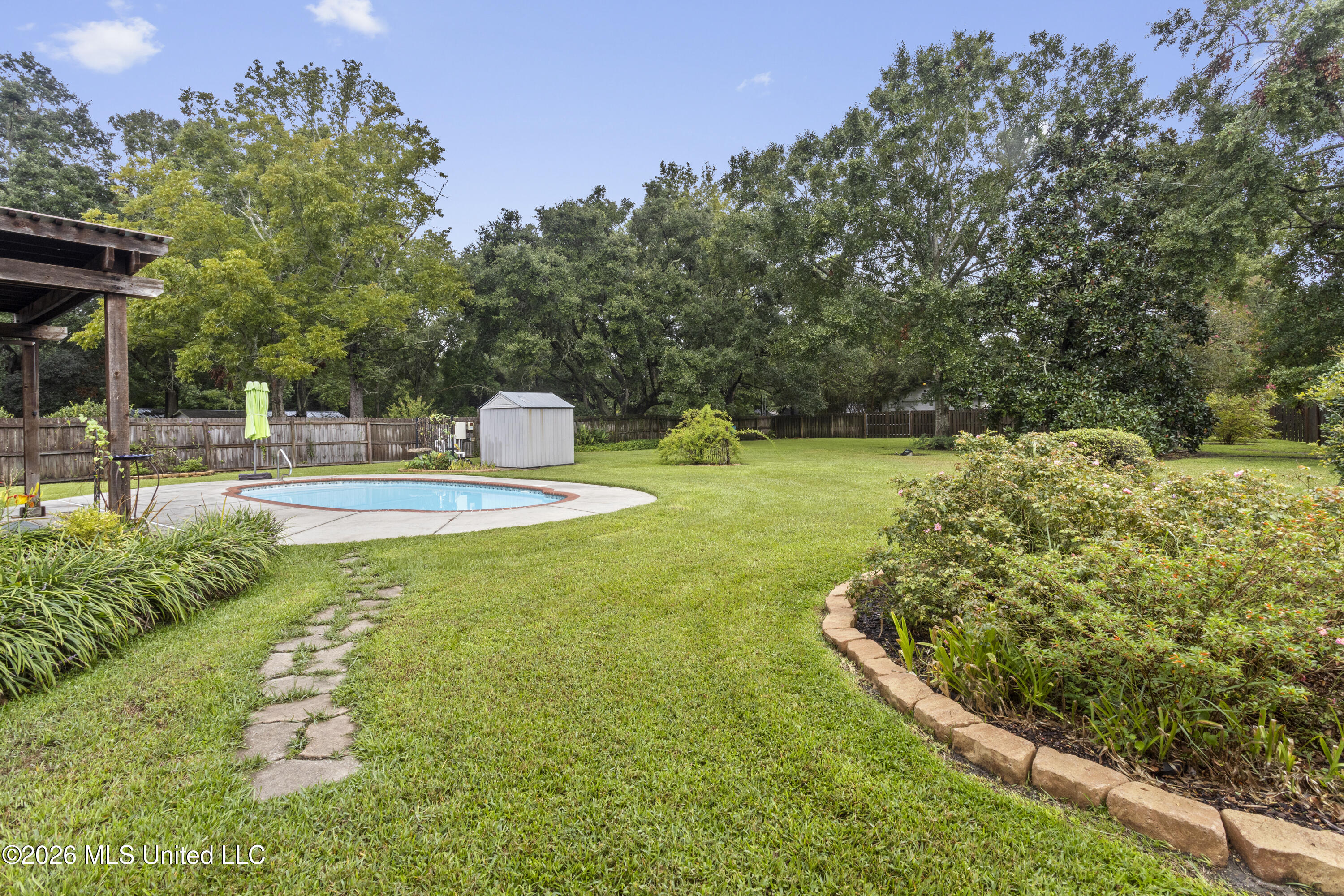 30 39th Street Property Photo 37