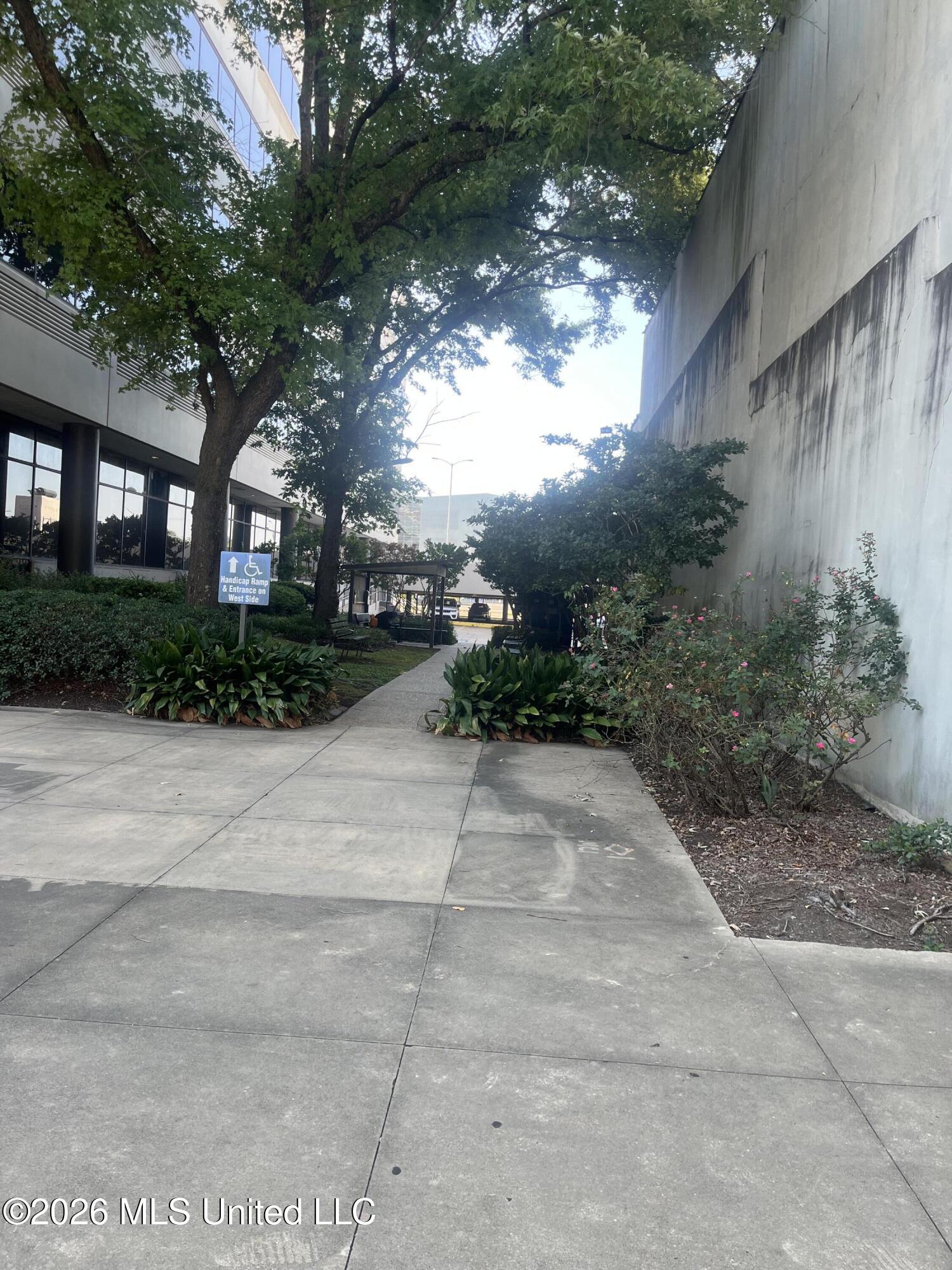 109 E Capitol Street Property Photo 2