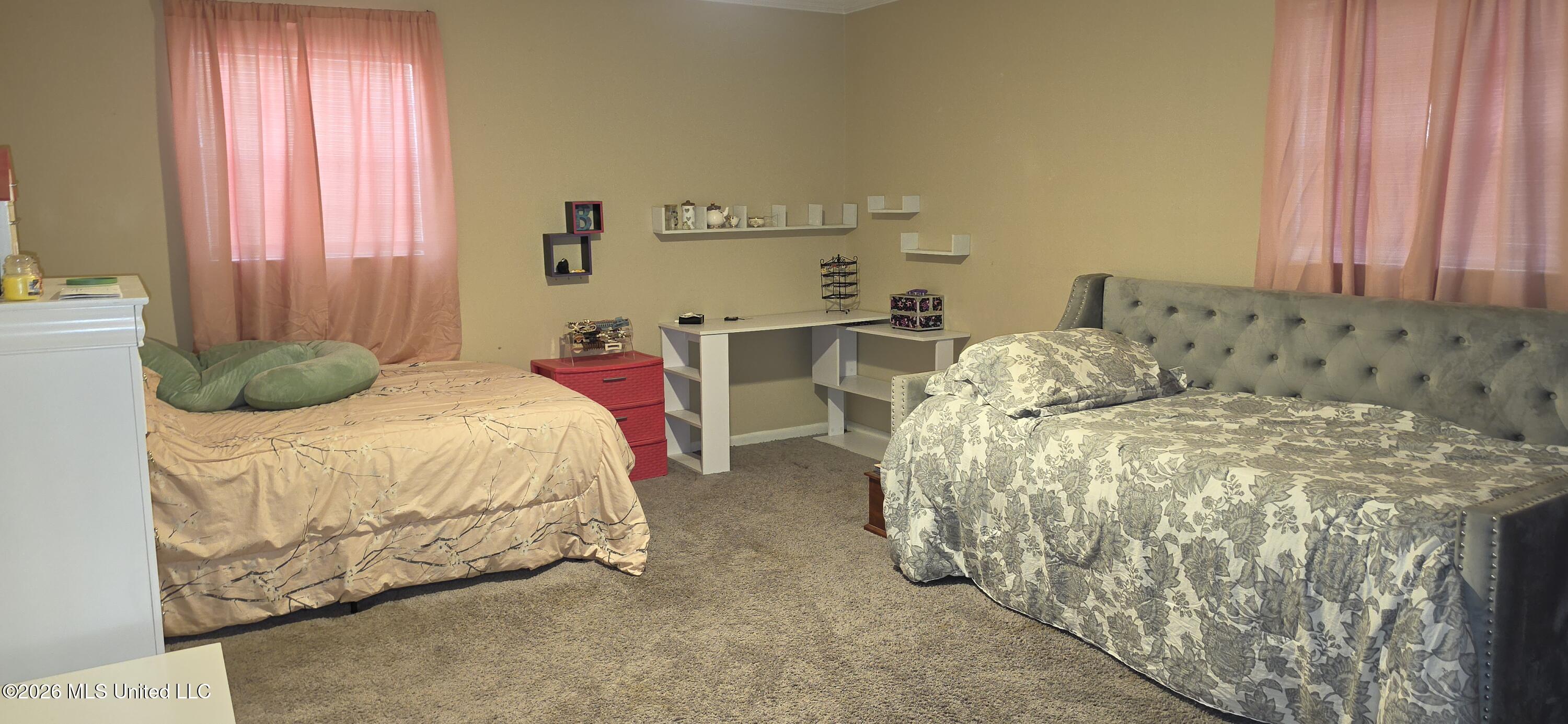 1208 Hickory Hill Drive Property Photo 12