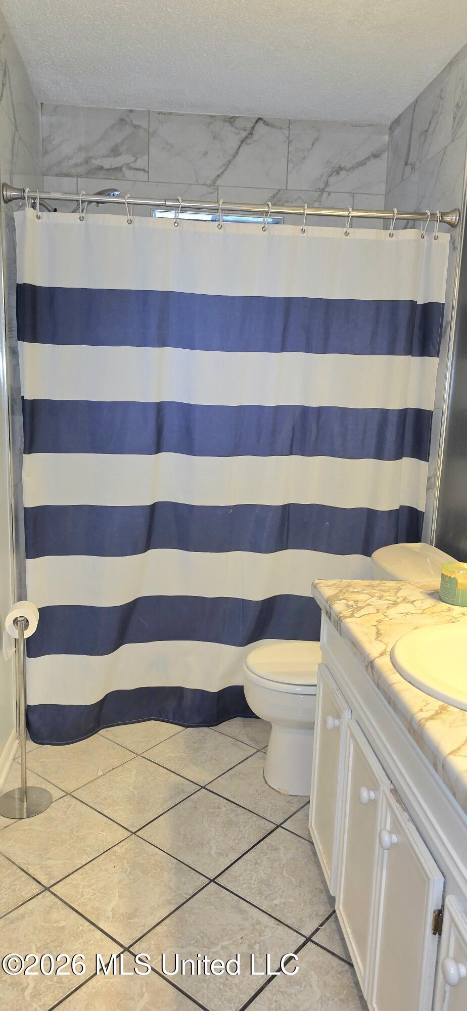 1208 Hickory Hill Drive Property Photo 15