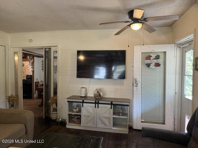 442 Fields Road Property Photo 5