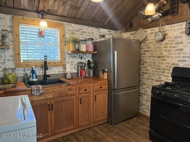 442 Fields Road Property Photo 9