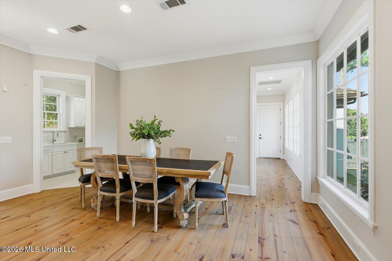 130 W Florida Boulevard Property Photo 17