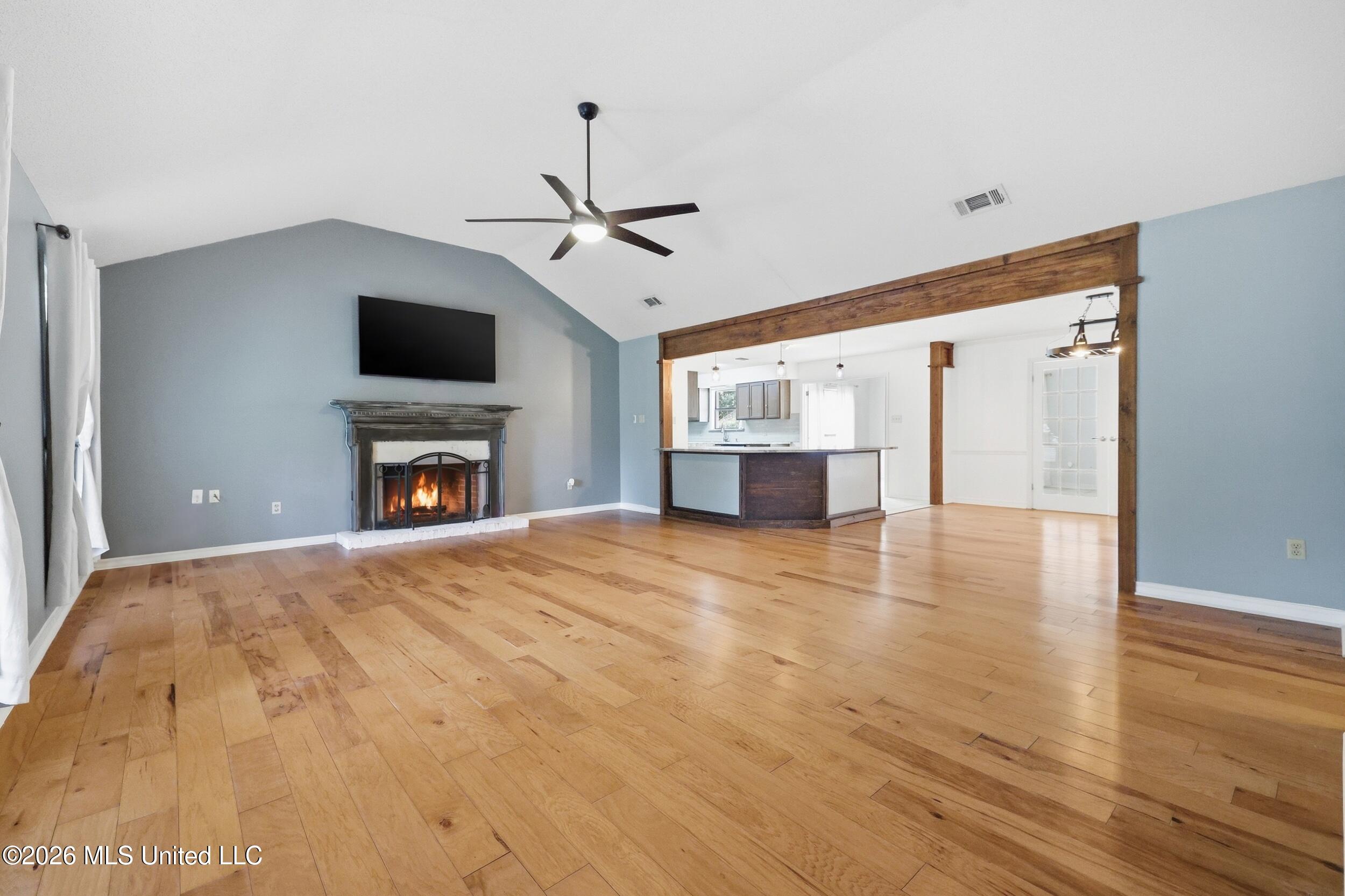 5428 Diamondhead Drive E Property Photo 10