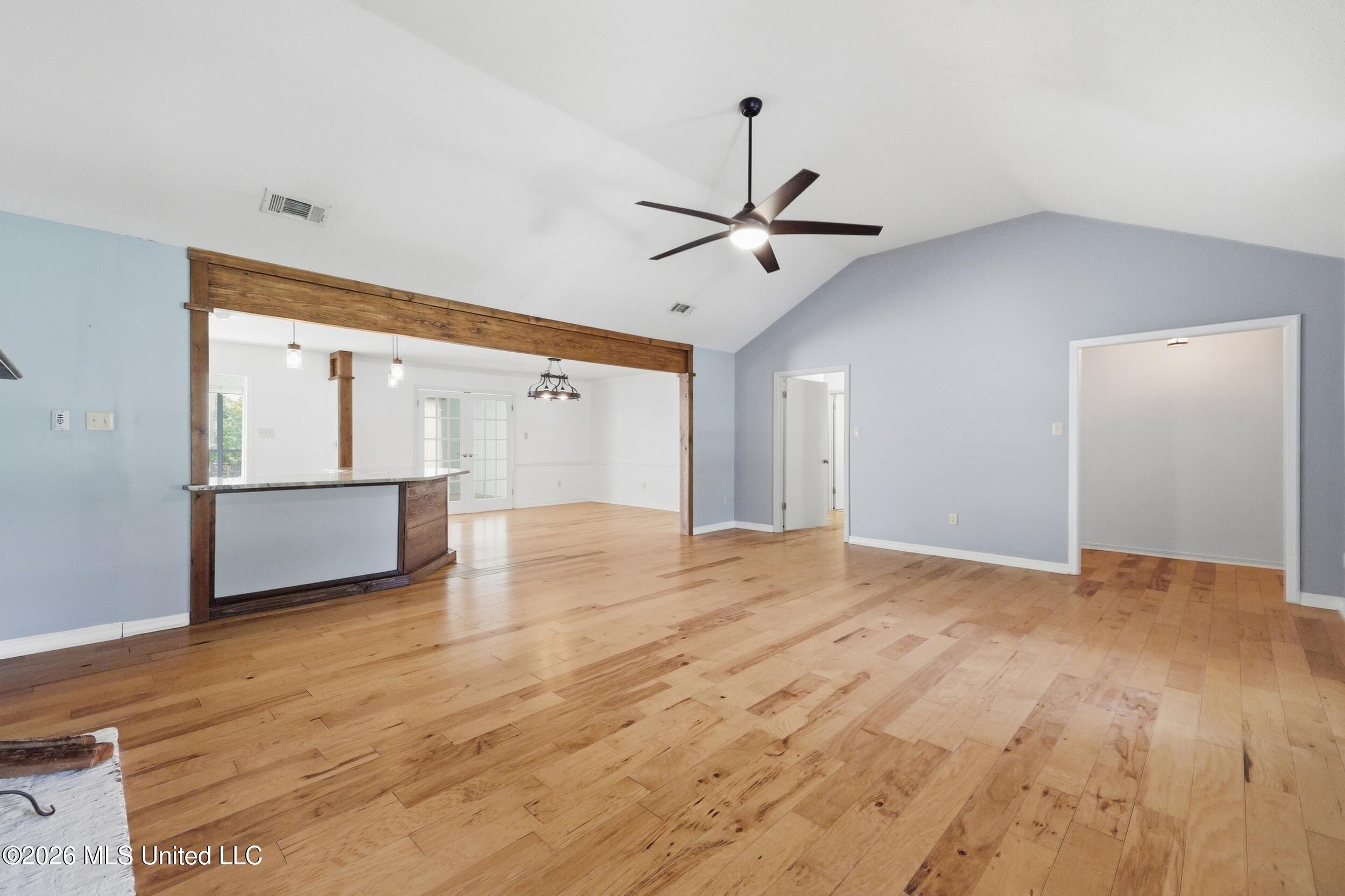 5428 Diamondhead Drive E Property Photo 12