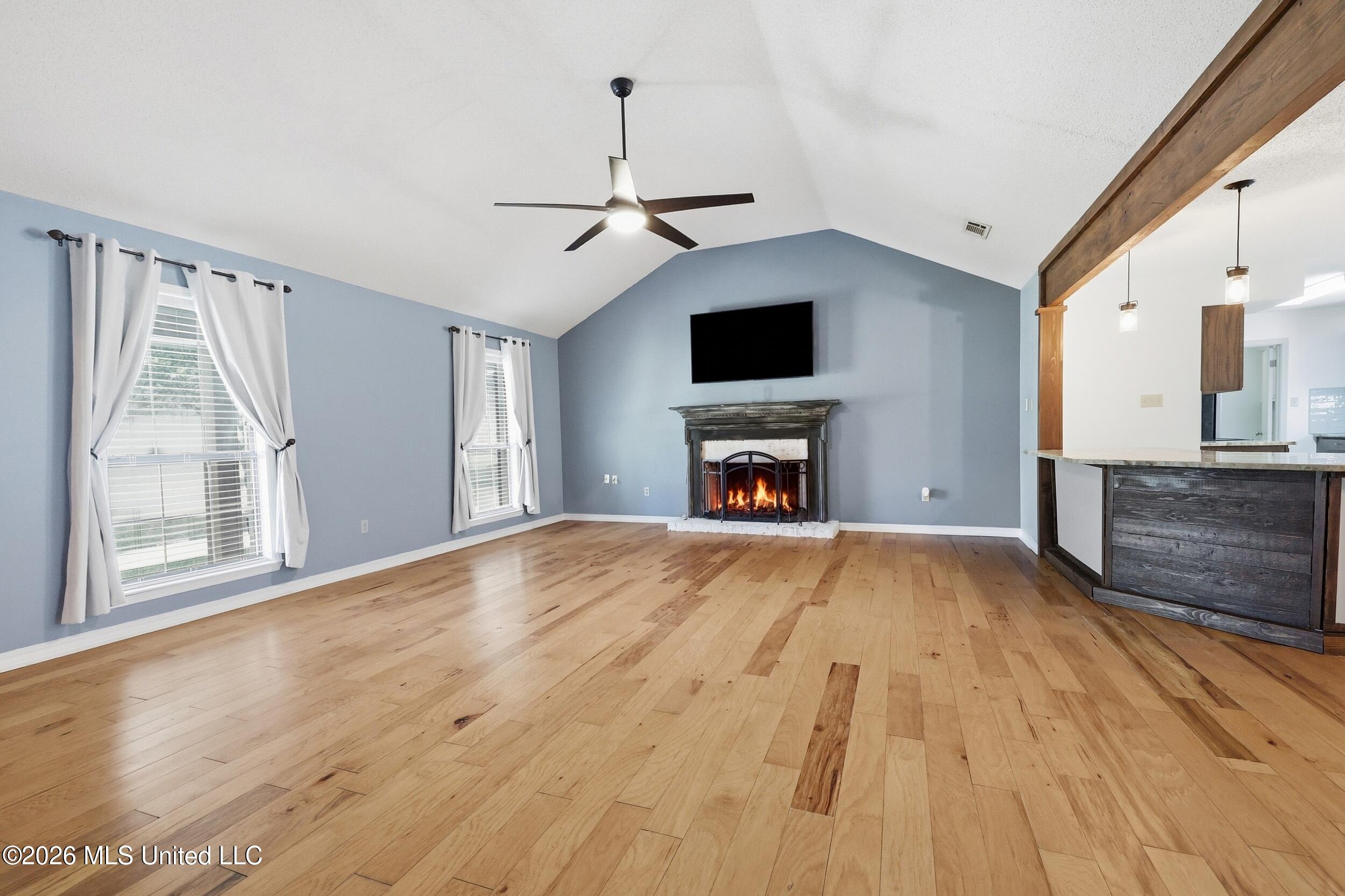 5428 Diamondhead Drive E Property Photo 13