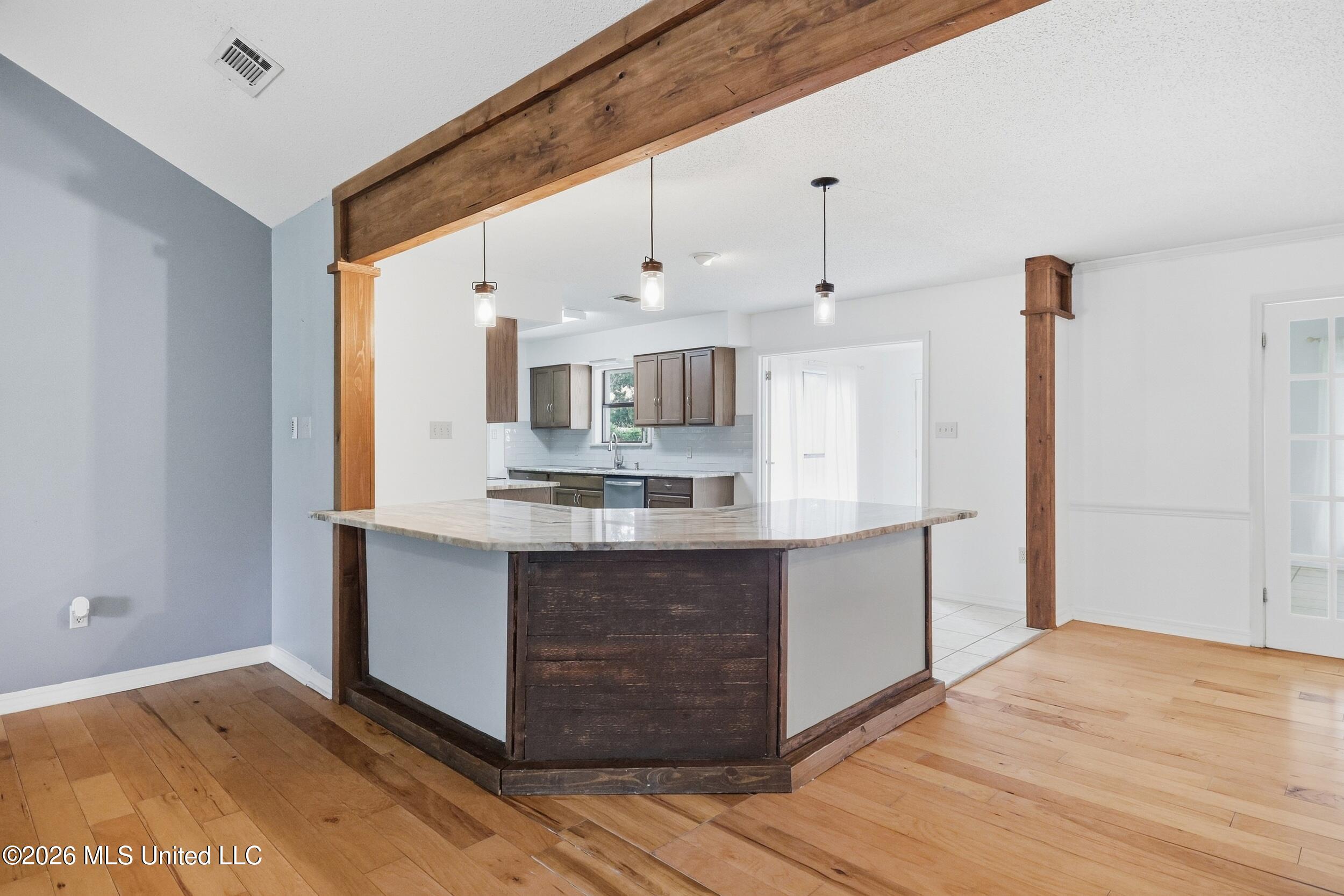5428 Diamondhead Drive E Property Photo 15