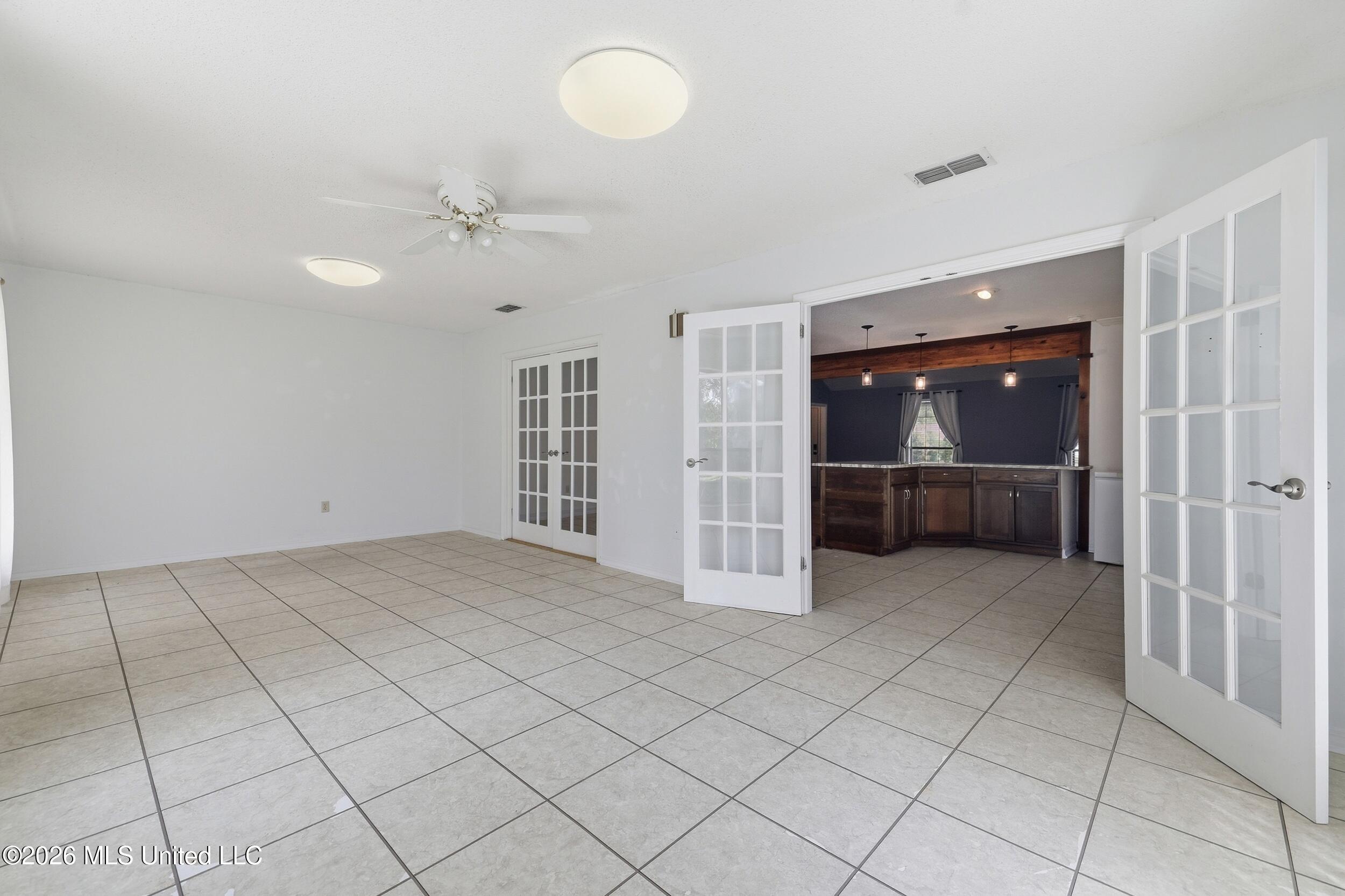 5428 Diamondhead Drive E Property Photo 23