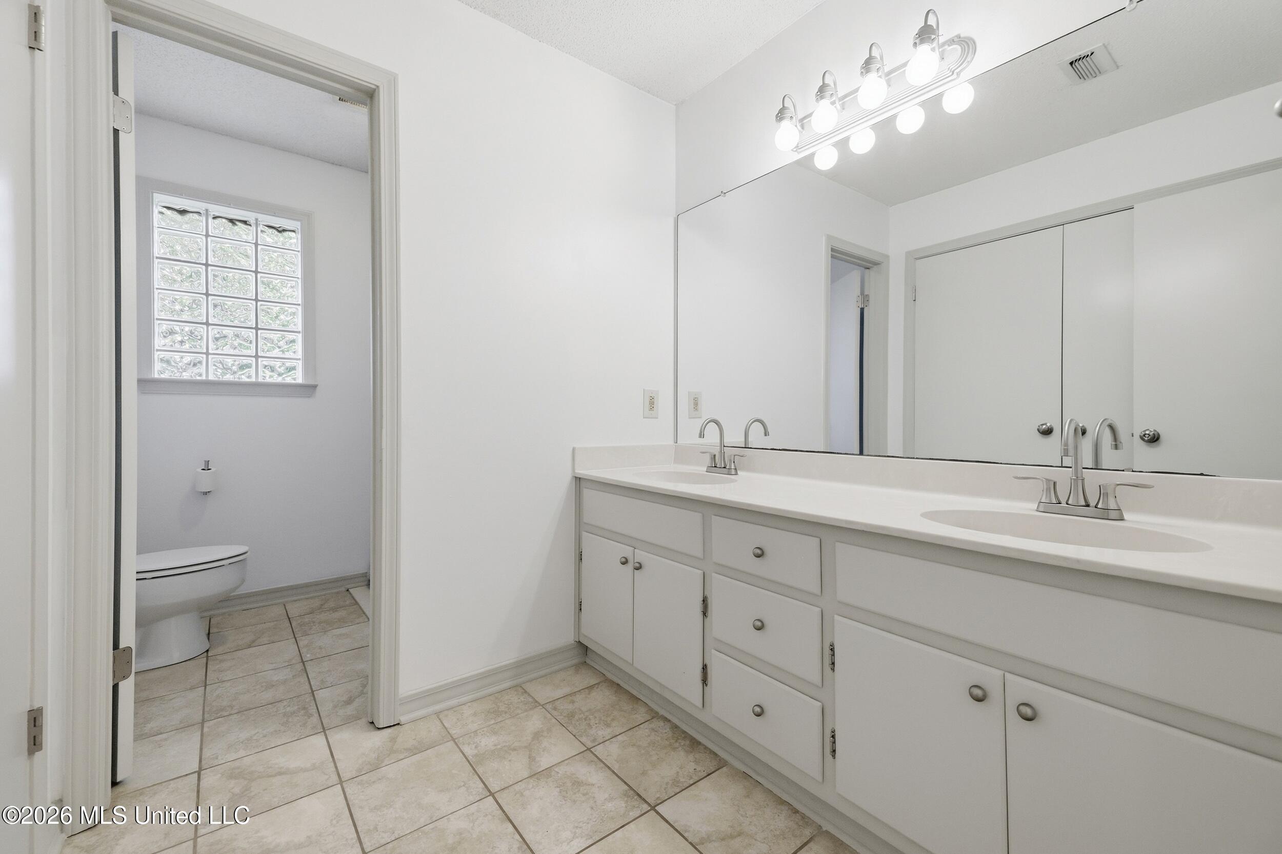 5428 Diamondhead Drive E Property Photo 37