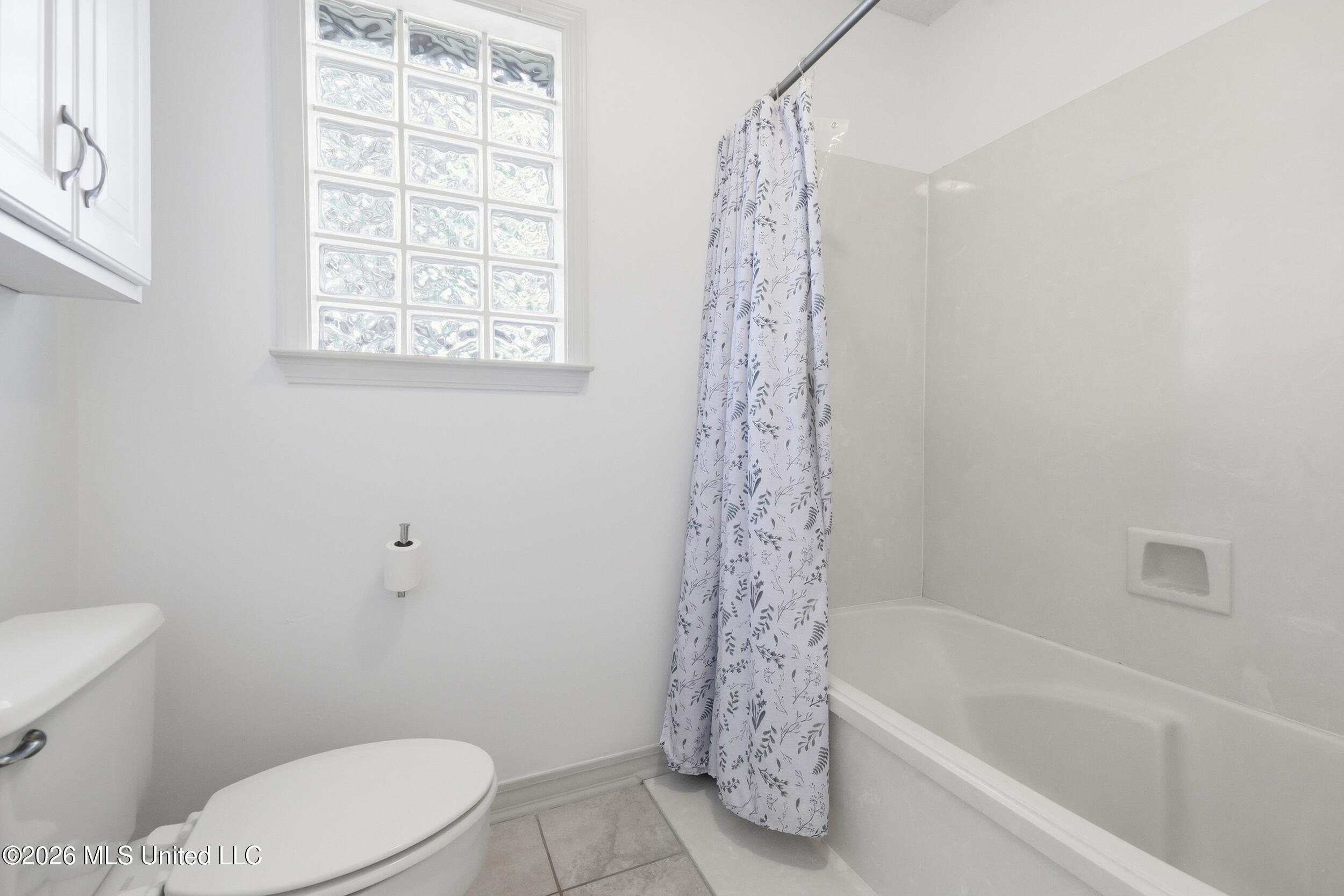 5428 Diamondhead Drive E Property Photo 38