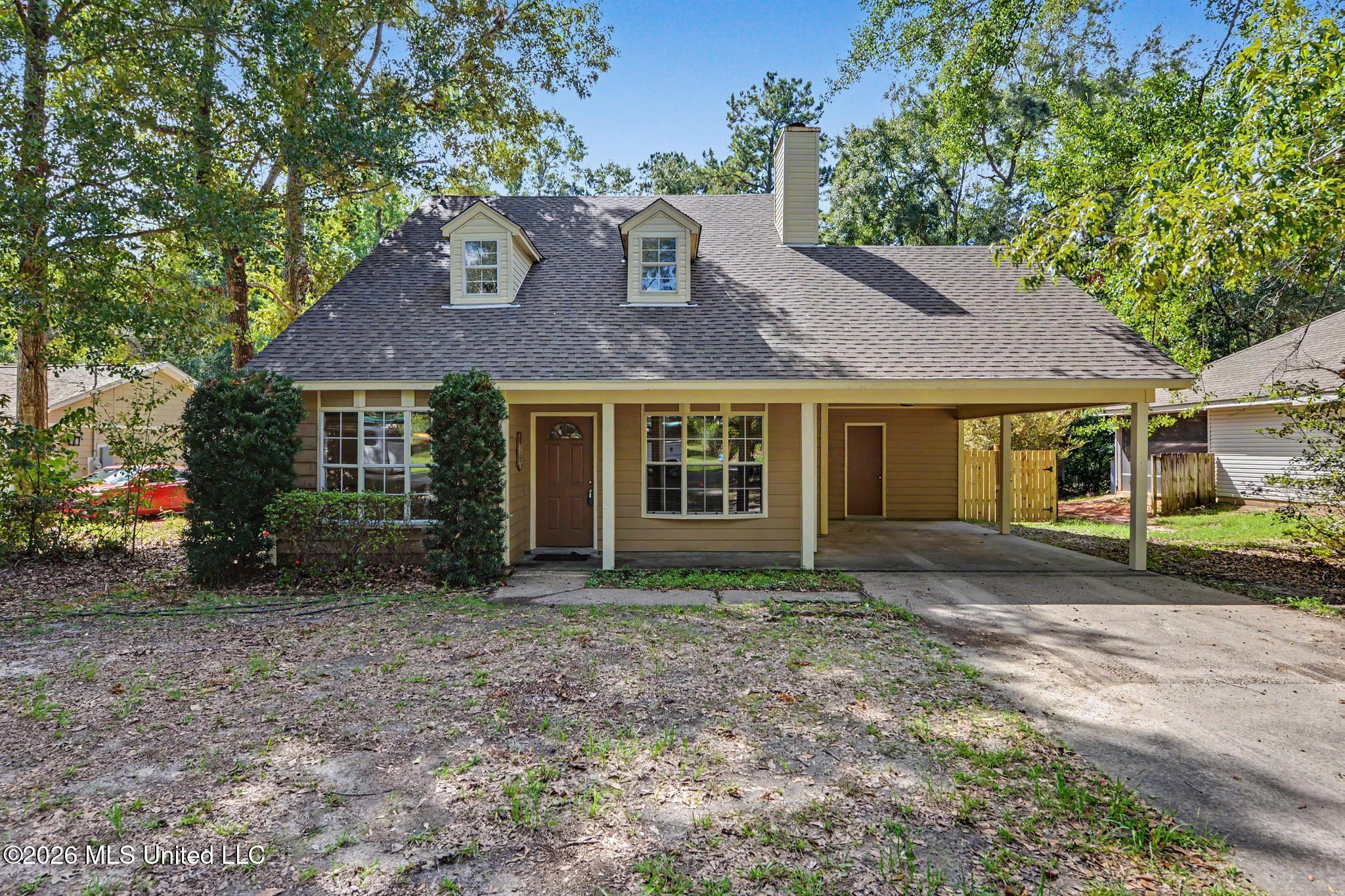 6816 Awini Street Property Photo 1