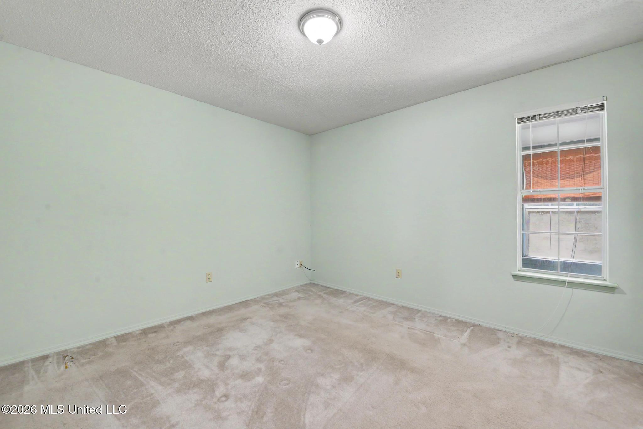 6816 Awini Street Property Photo 15
