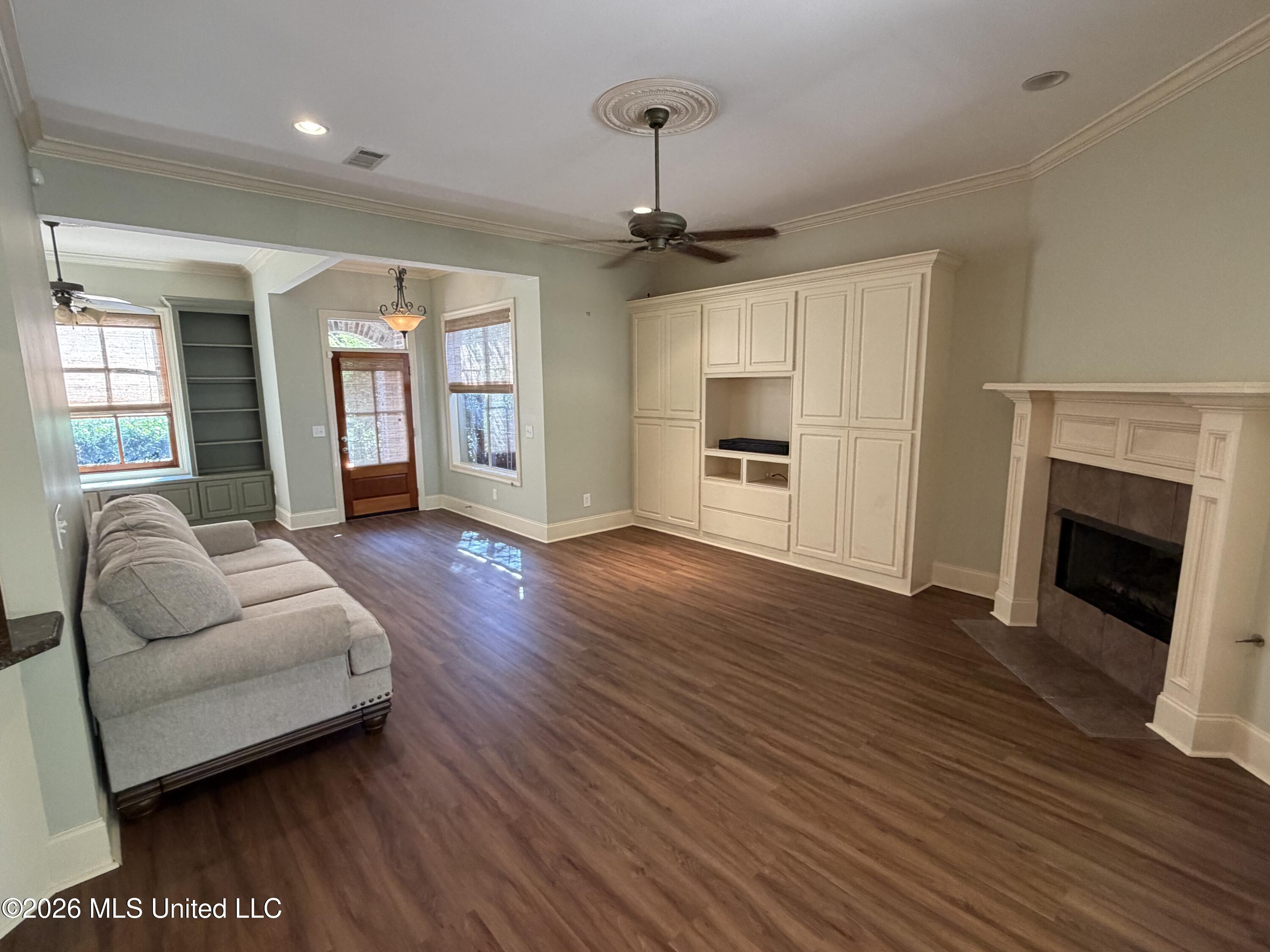 782 Orleans Circle Property Photo 2