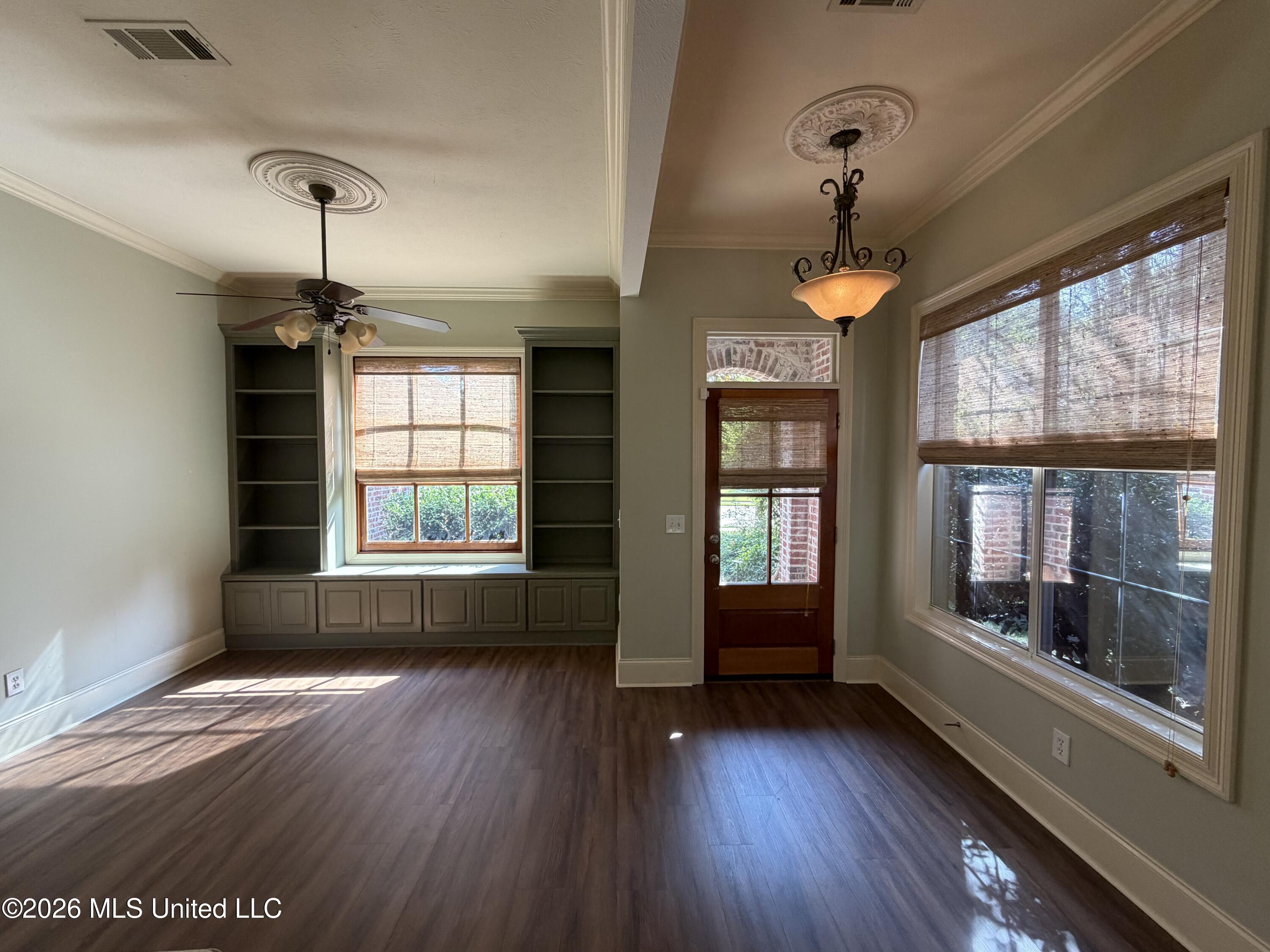 782 Orleans Circle Property Photo 3