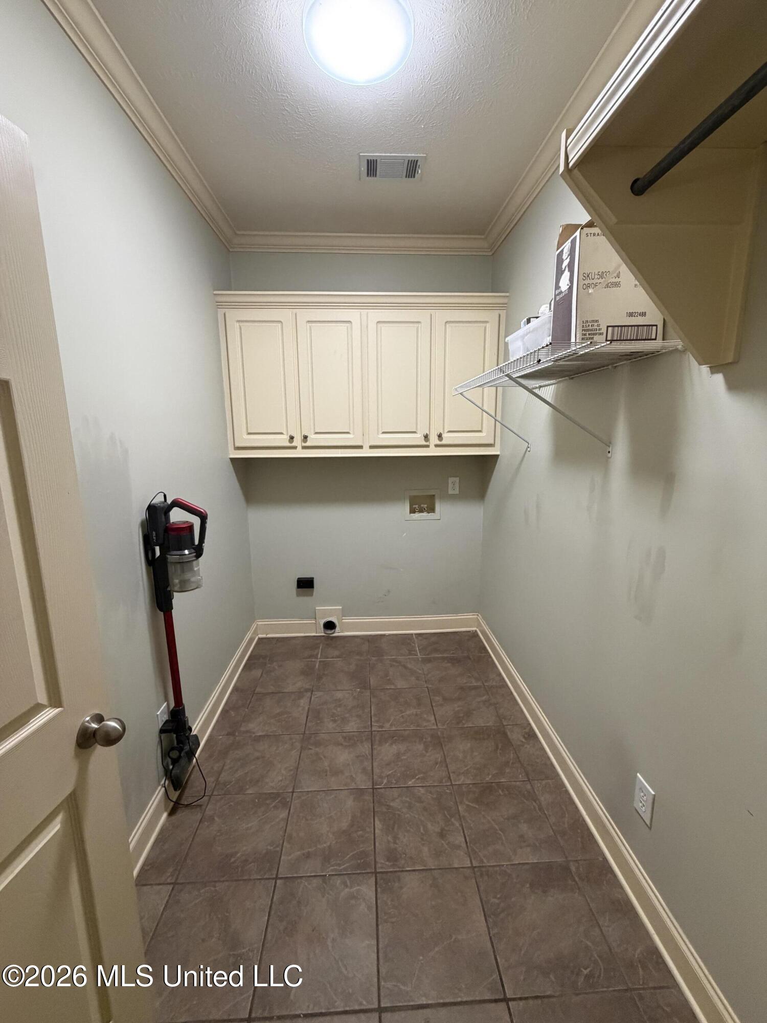 782 Orleans Circle Property Photo 6