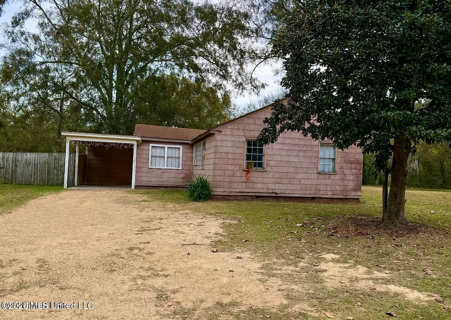 217 Rogers Circle Property Photo 2