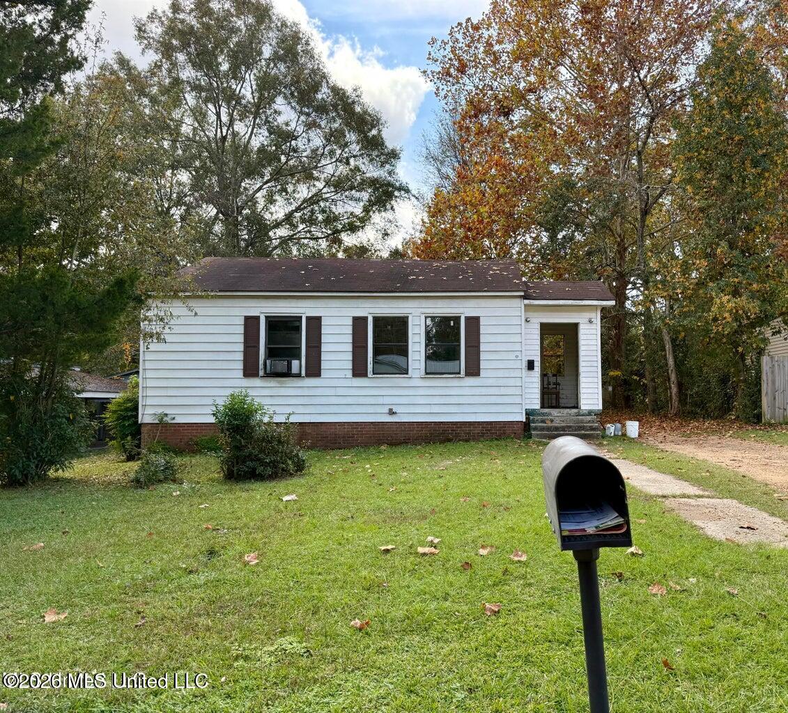 217 Rogers Circle Property Photo 6