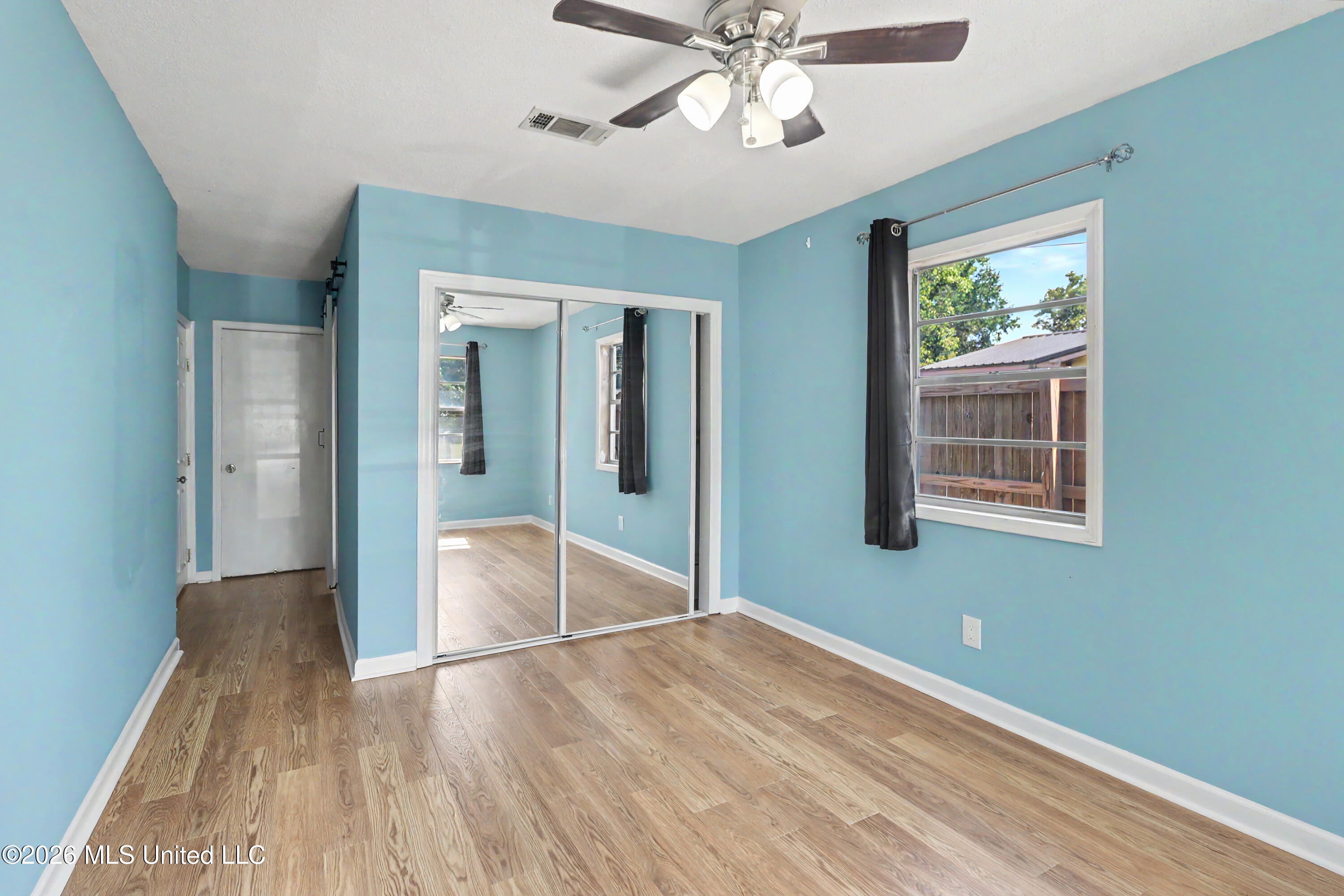 210 Gates Avenue Property Photo 11