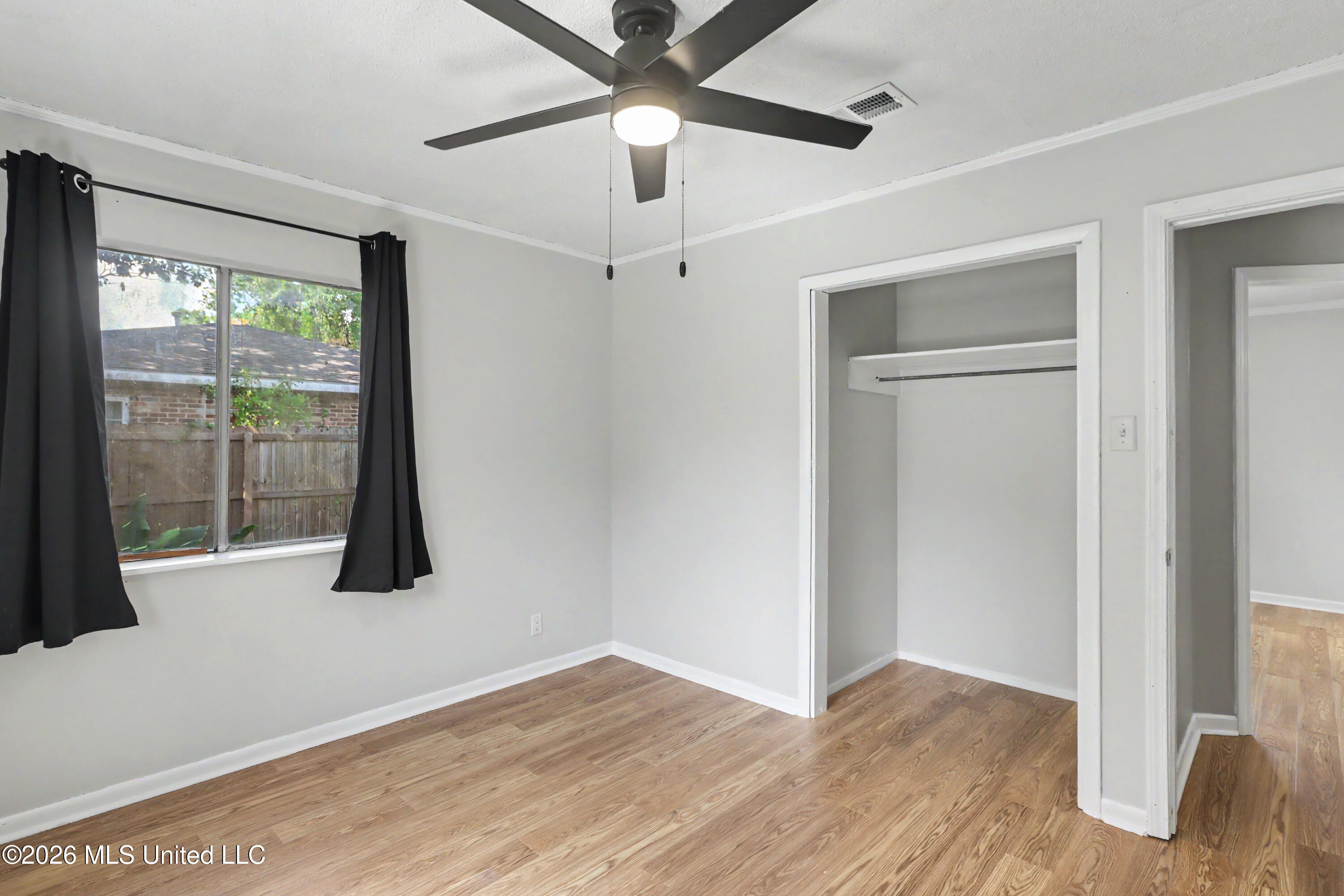210 Gates Avenue Property Photo 20