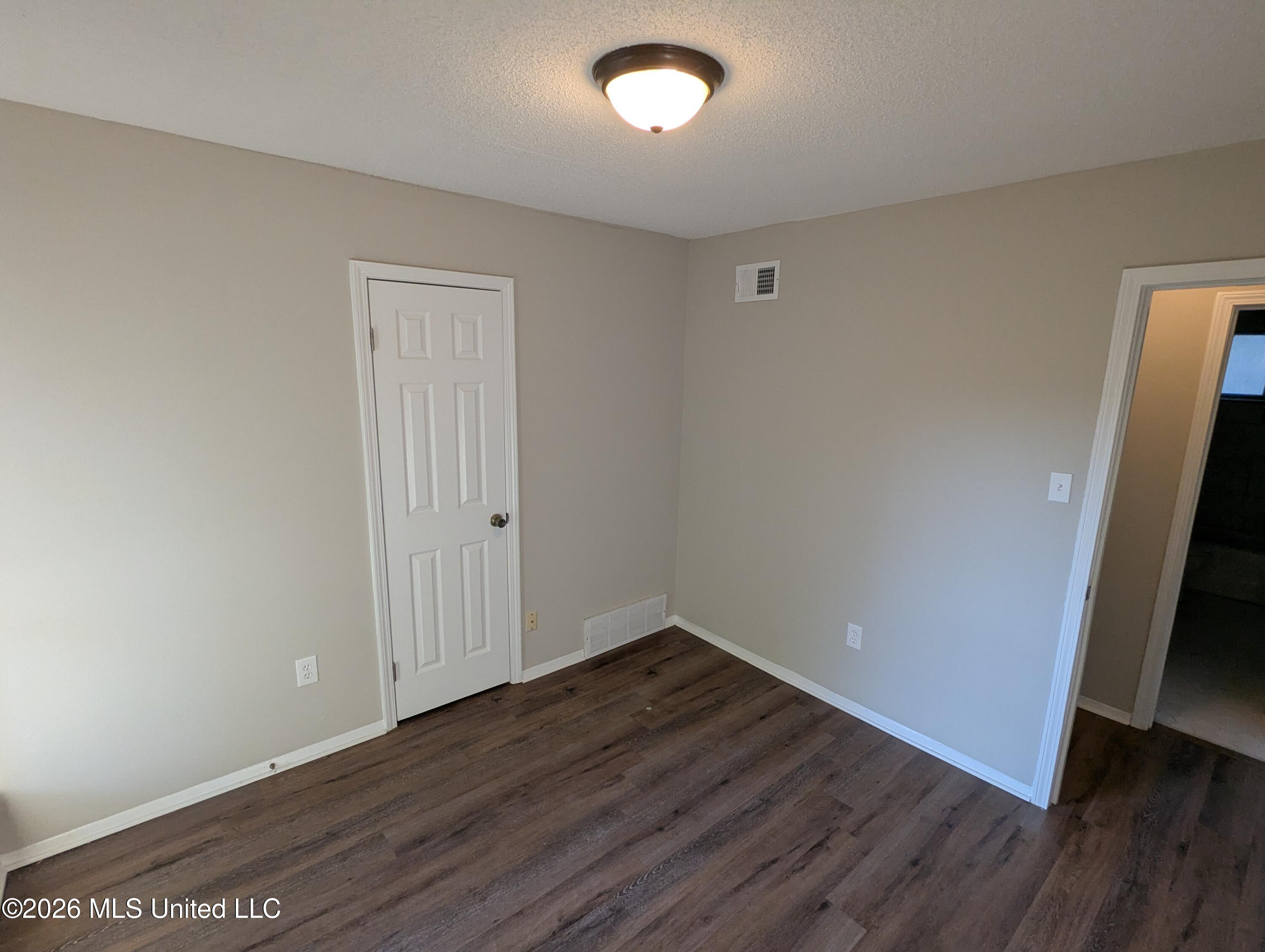 2705 Magnolia Drive Property Photo 6