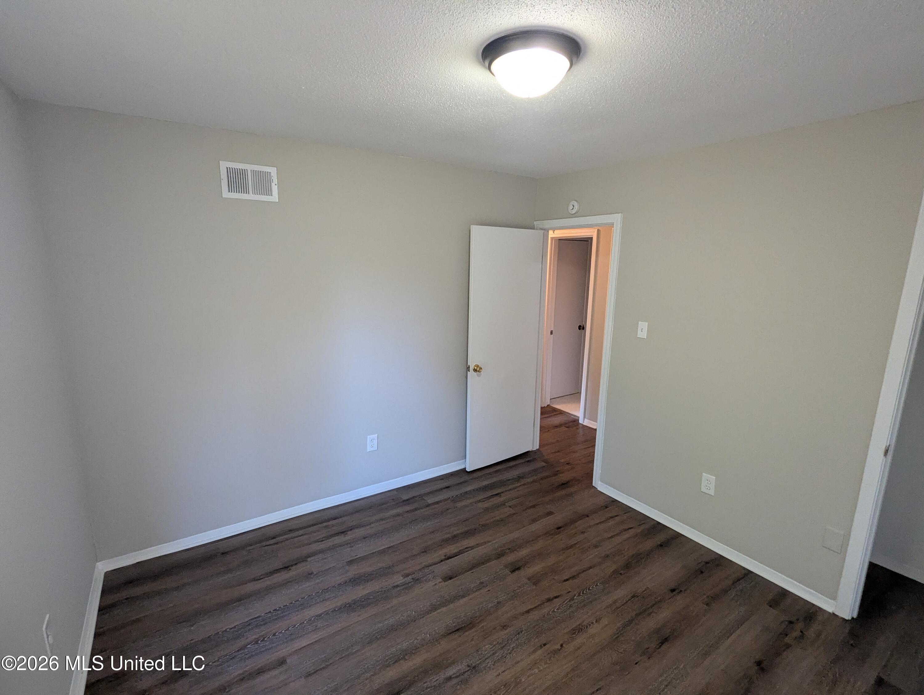 2705 Magnolia Drive Property Photo 7