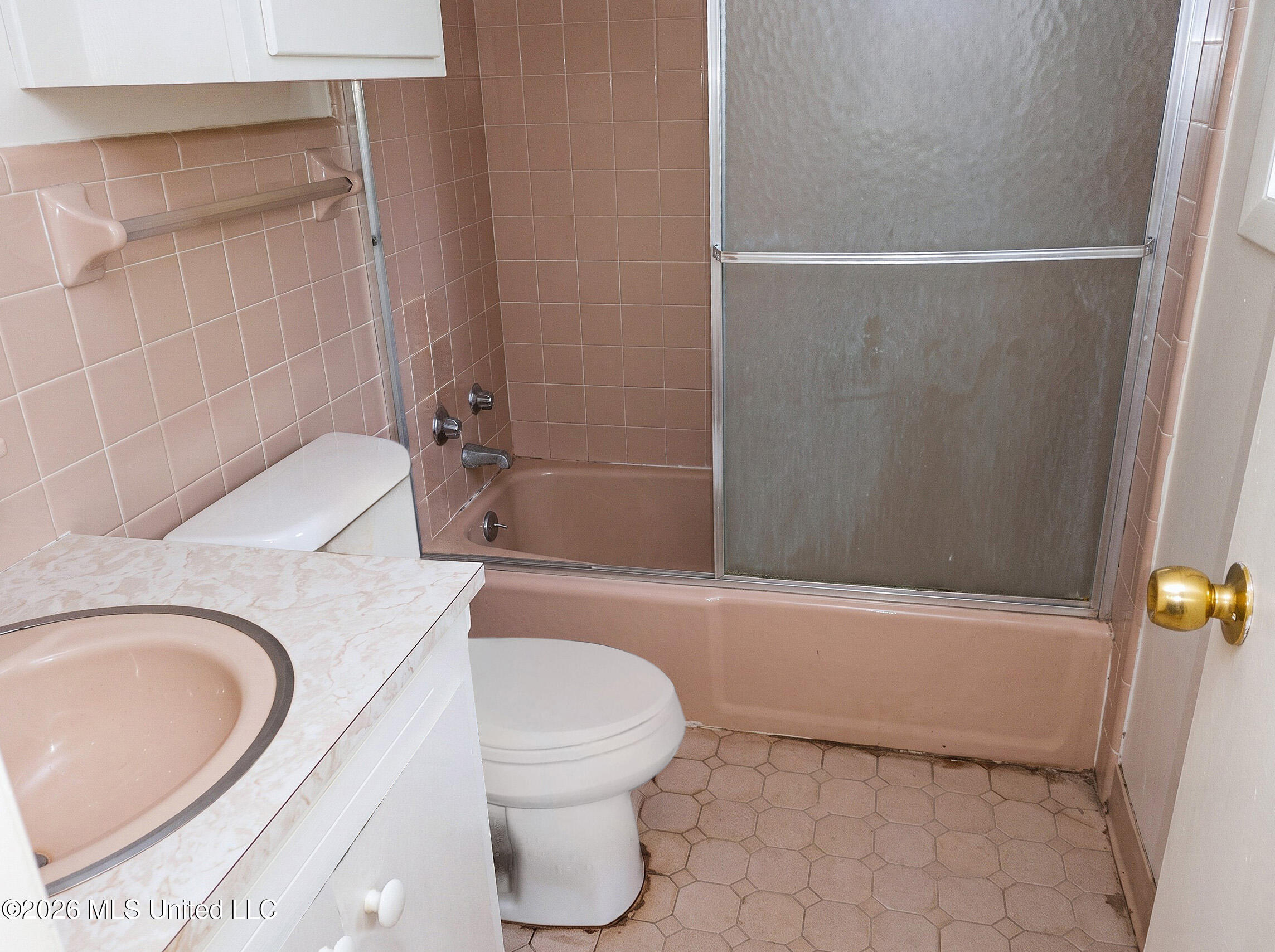 511 Kings Row Property Photo 11