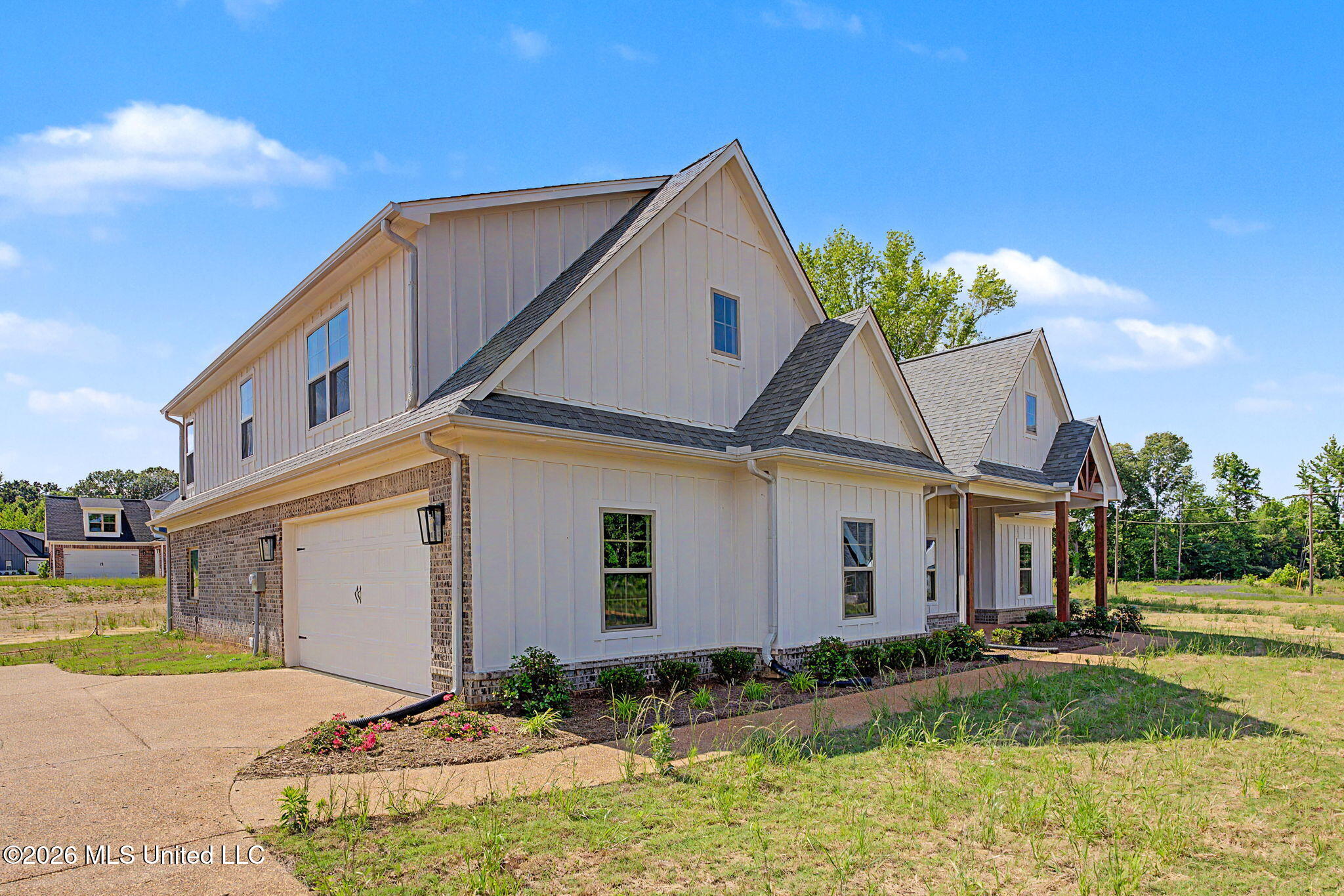 4677 Taylor Trail Property Photo 3