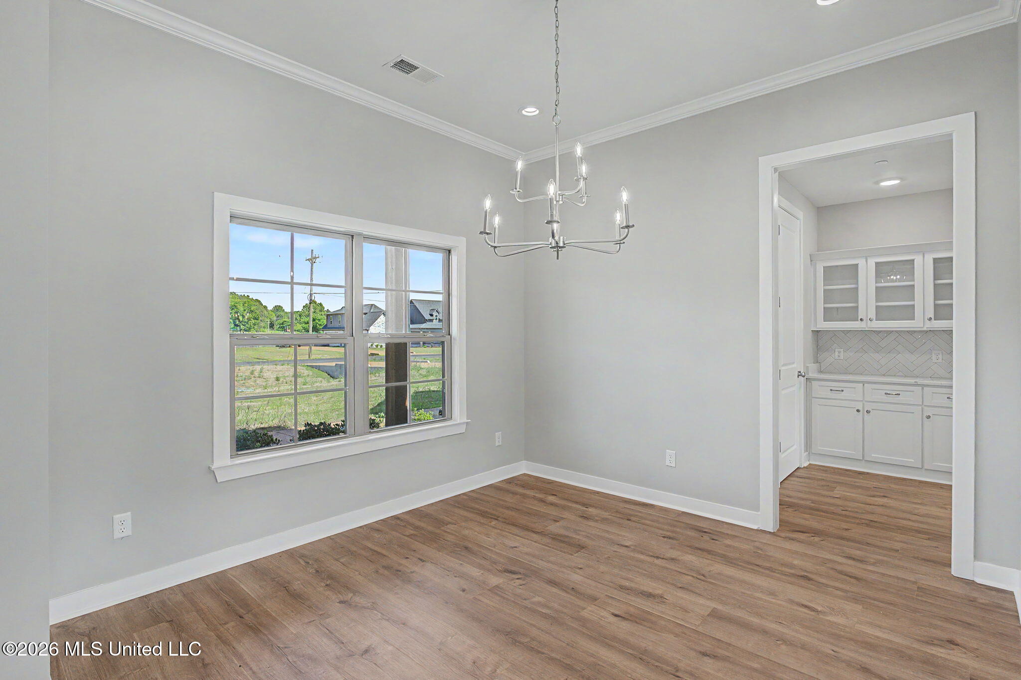 4677 Taylor Trail Property Photo 5