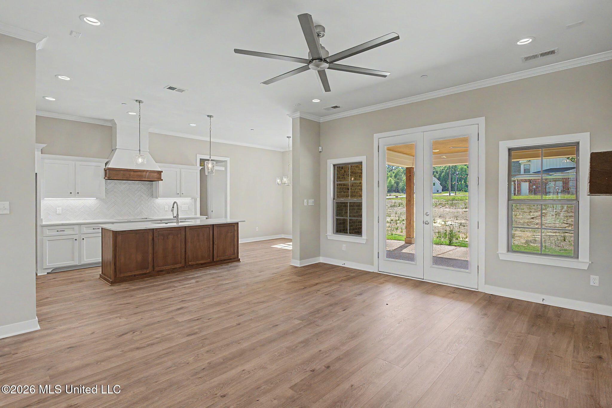 4677 Taylor Trail Property Photo 7