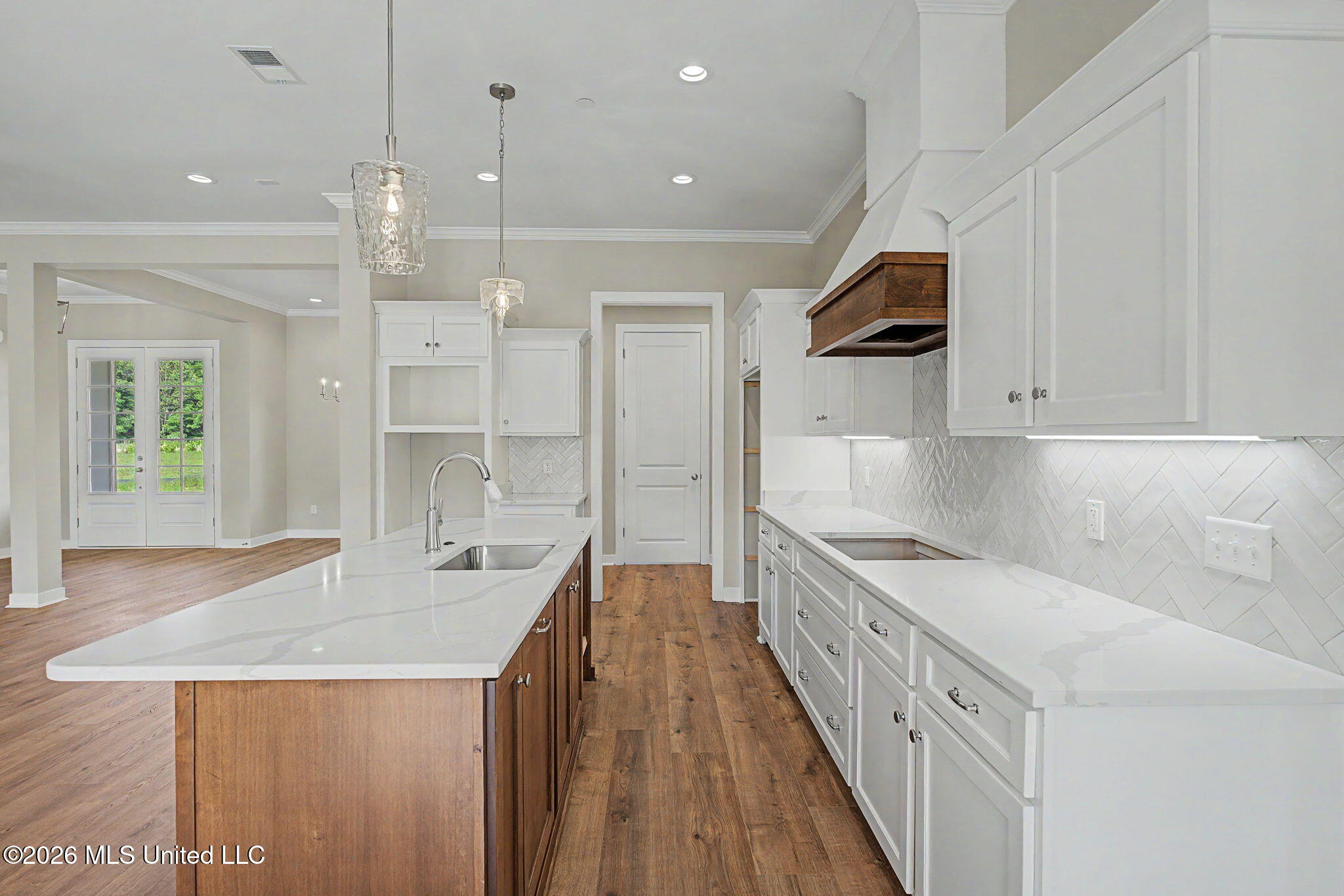 4677 Taylor Trail Property Photo 10