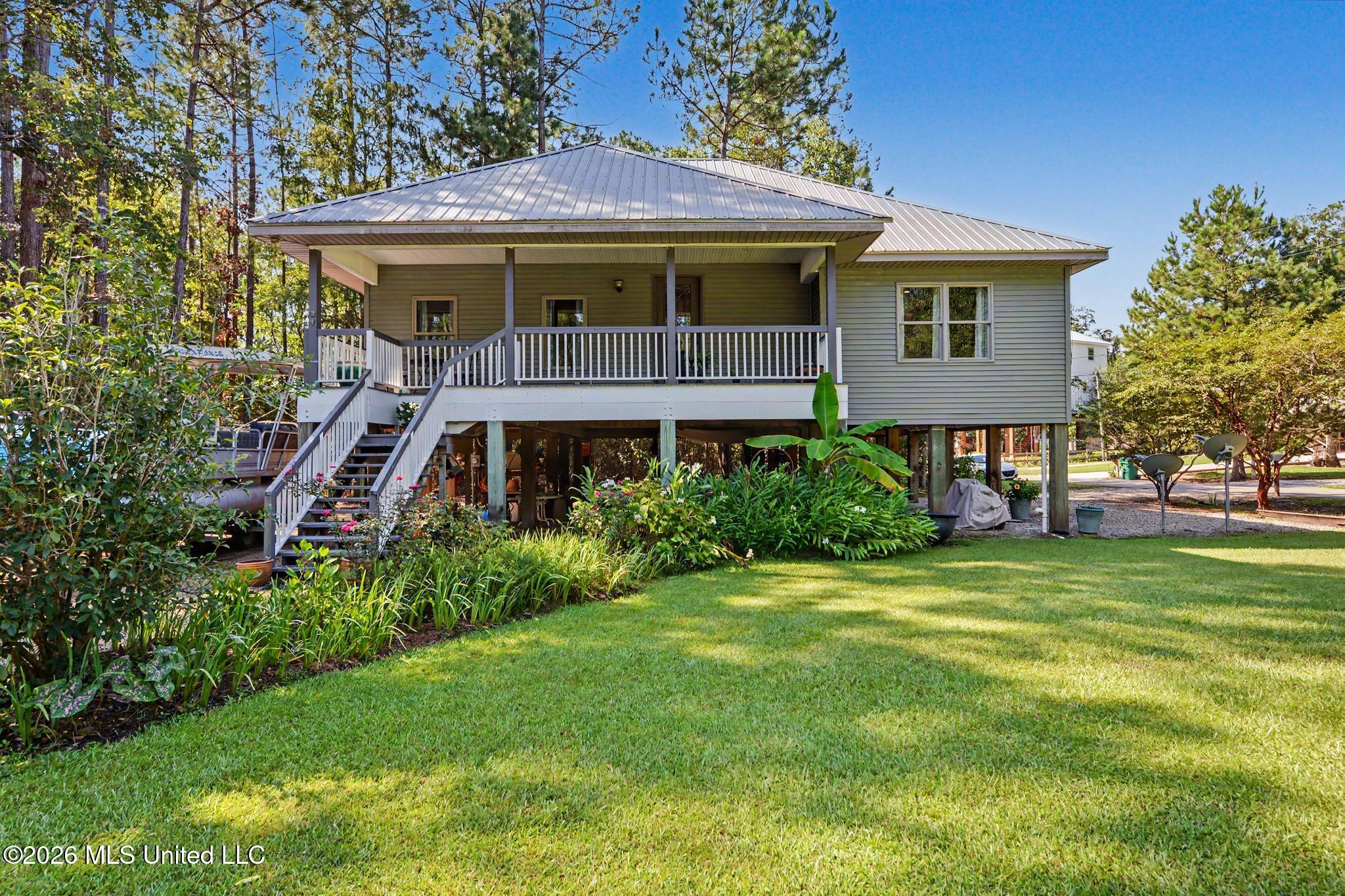 6040 Choctaw Place Property Photo 1