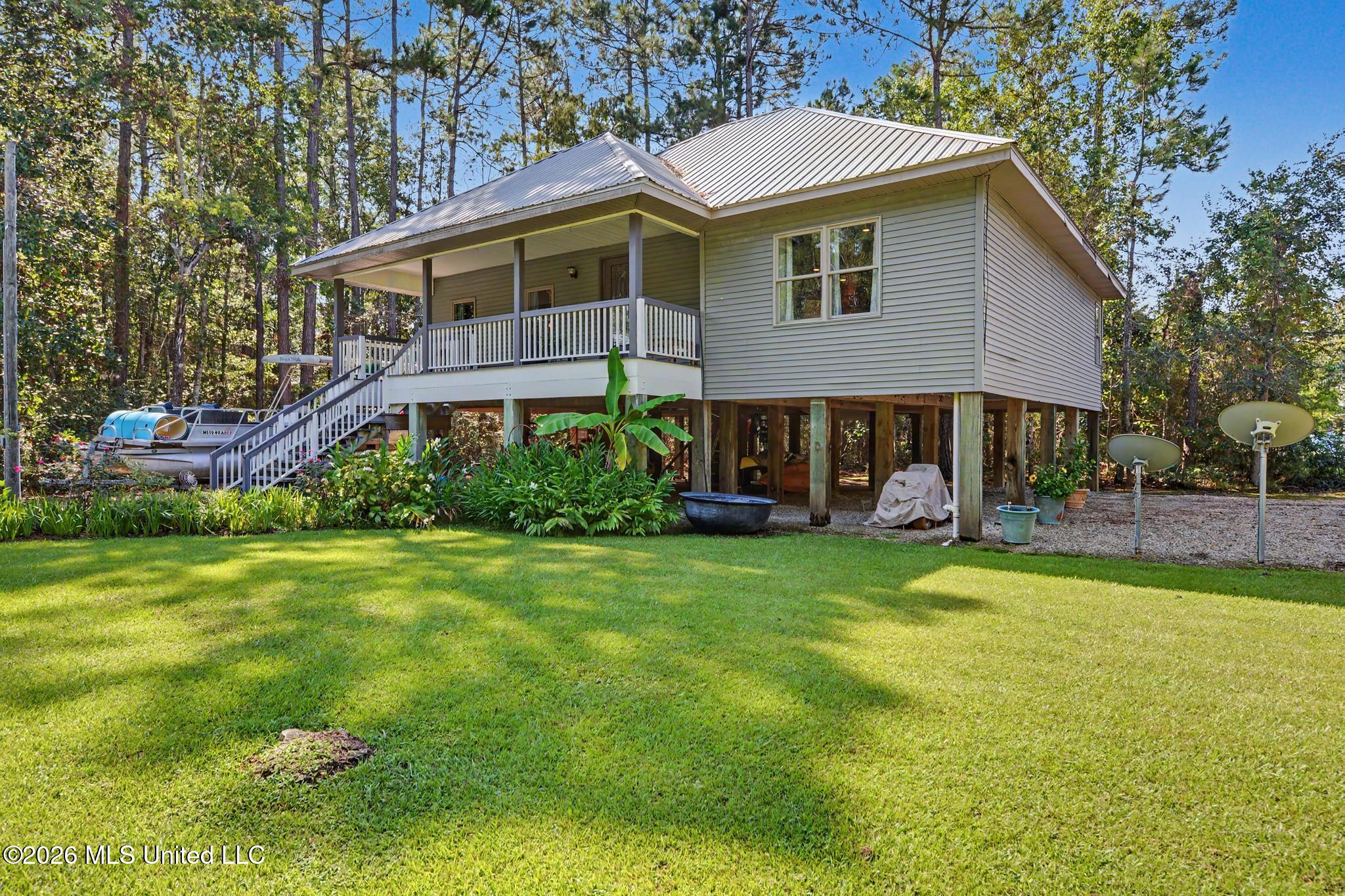 6040 Choctaw Place Property Photo 2