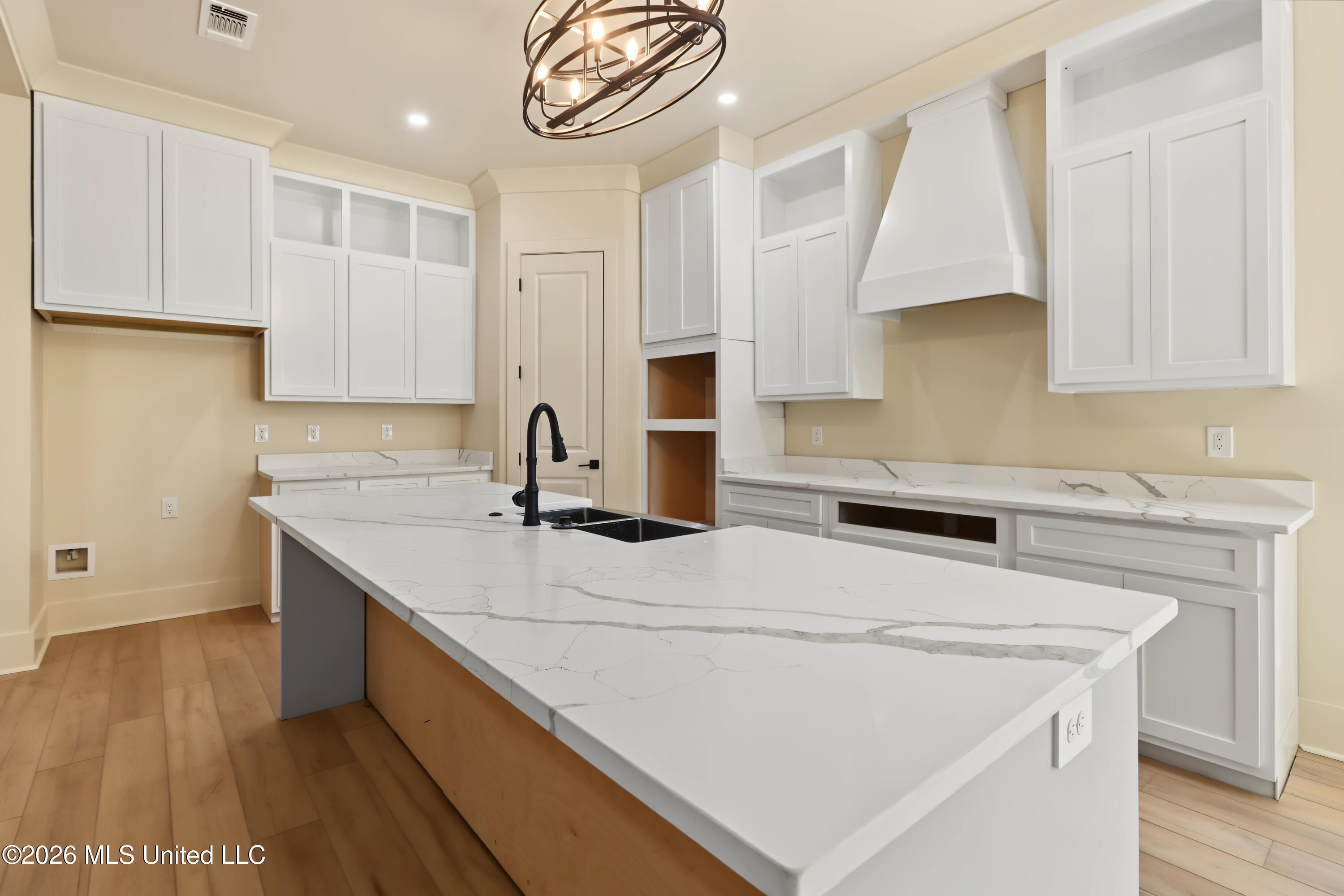11033 Grace Drive Property Photo 10
